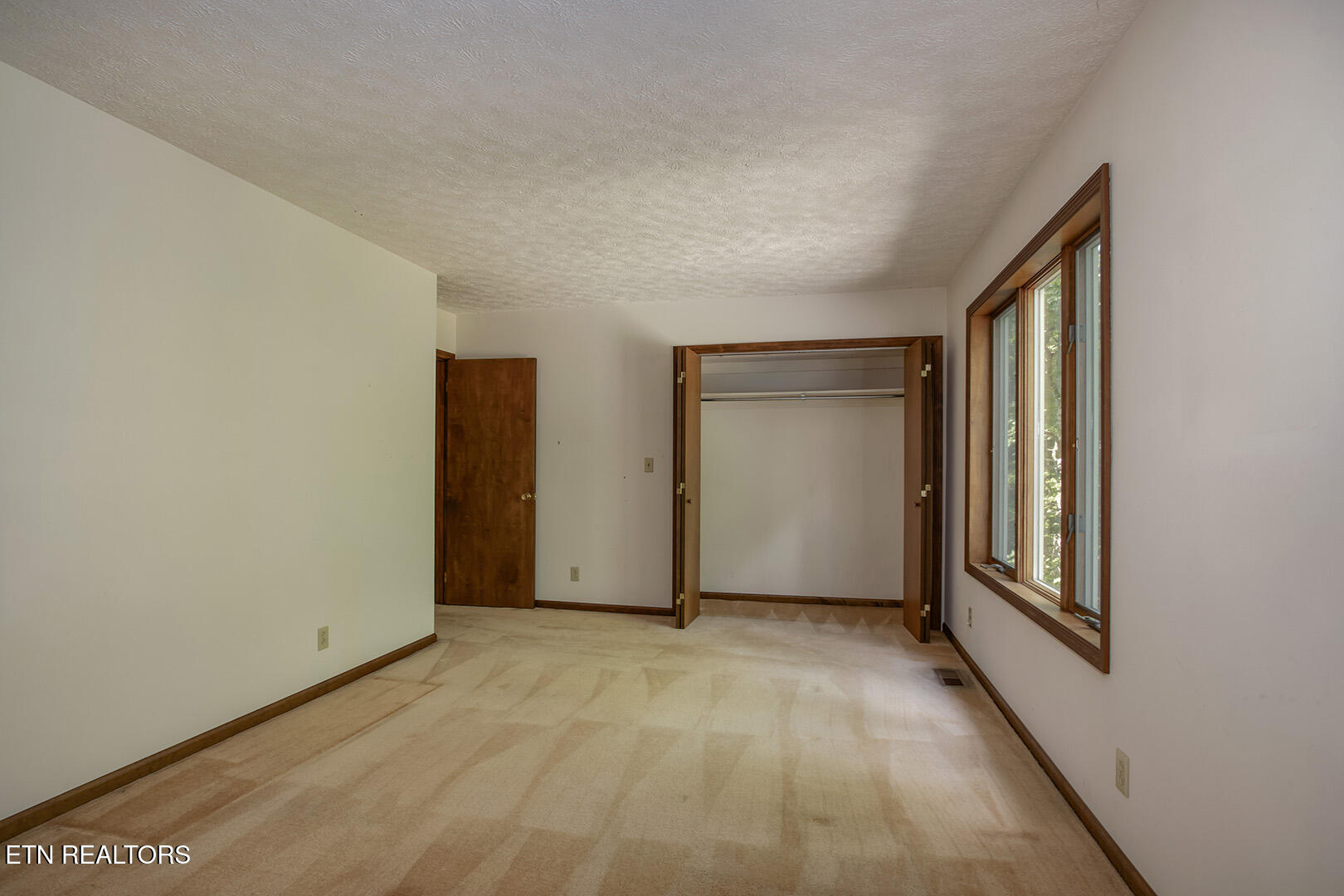1560 Bluebird Cove Lane Sevierville TN 37862