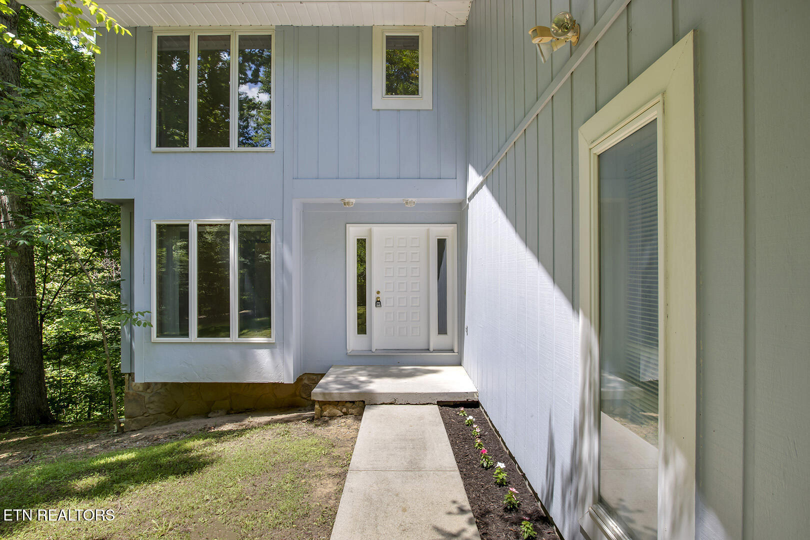 1560 Bluebird Cove Lane Sevierville TN 37862
