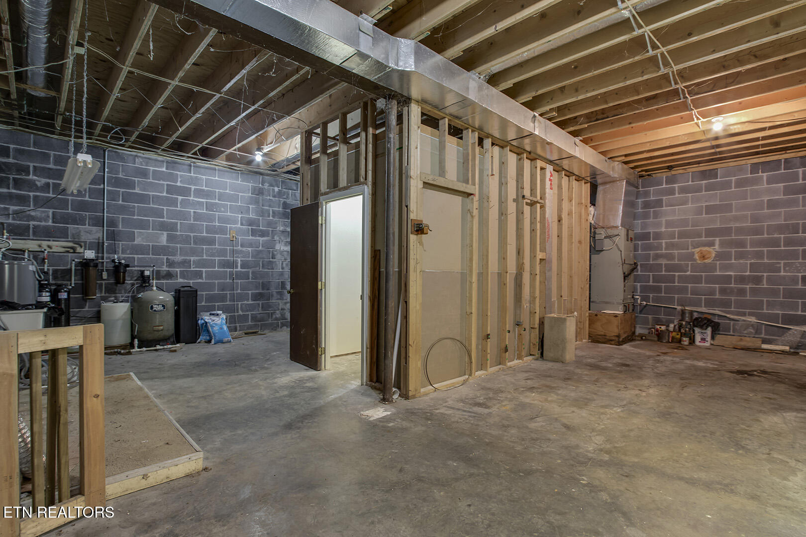 1560 Bluebird Cove Lane Sevierville TN 37862