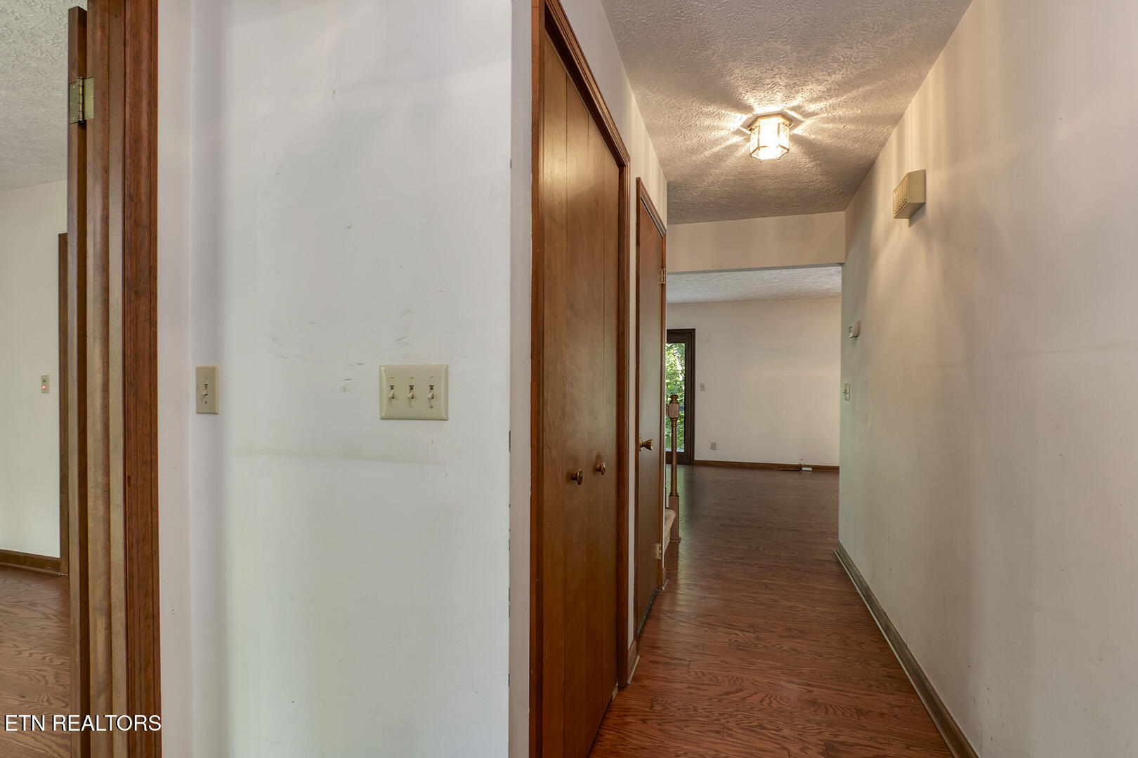 1560 Bluebird Cove Lane Sevierville TN 37862