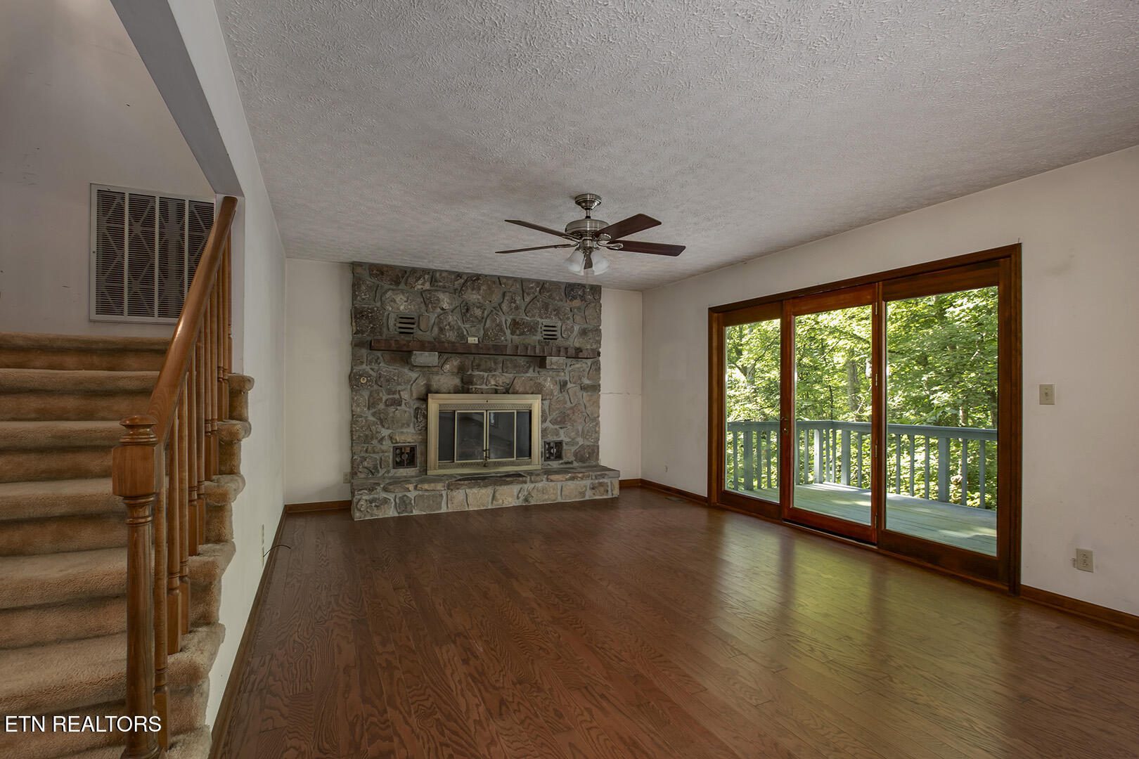 1560 Bluebird Cove Lane Sevierville TN 37862