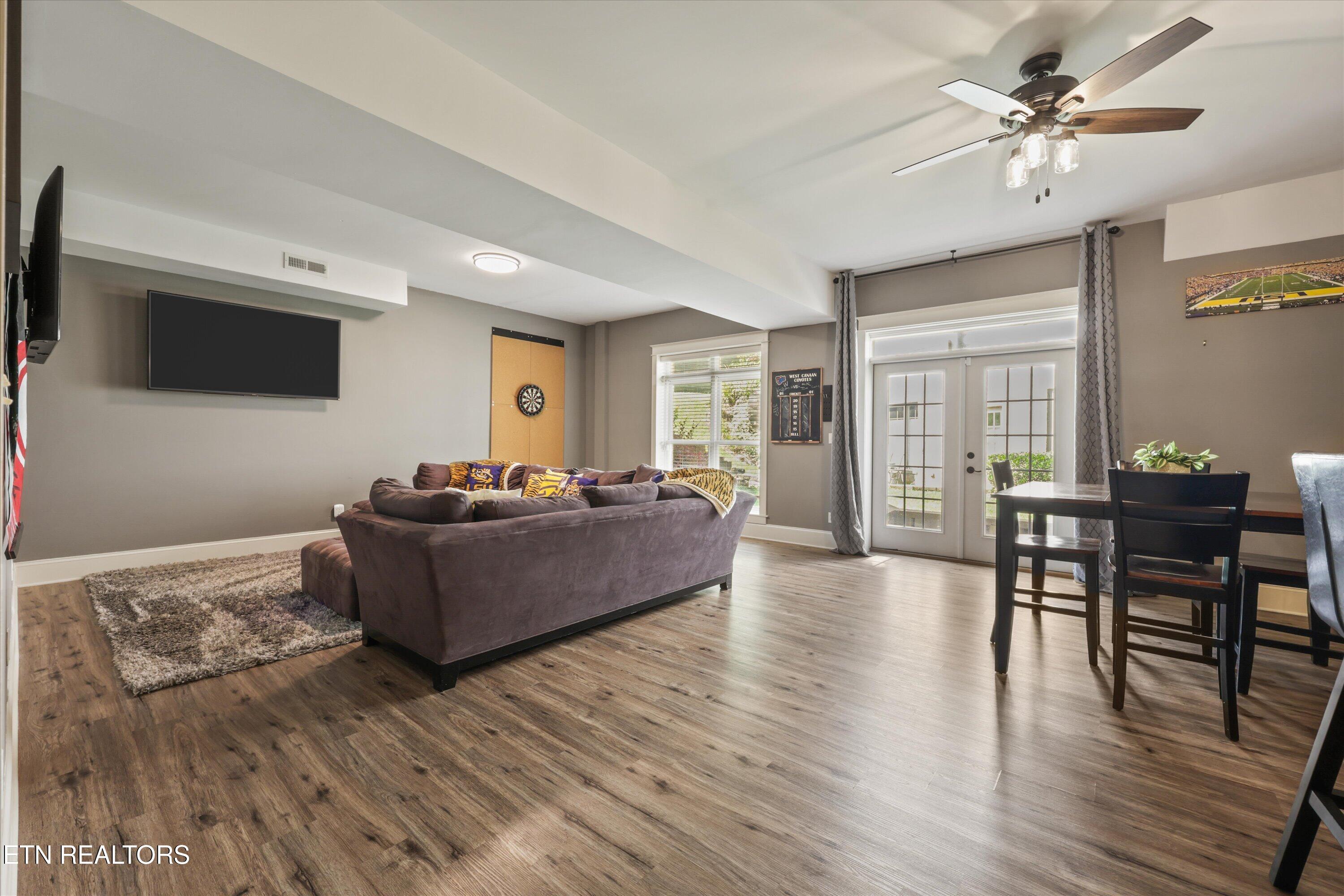 8206 Meadow Falls Lane Knoxville TN 37931