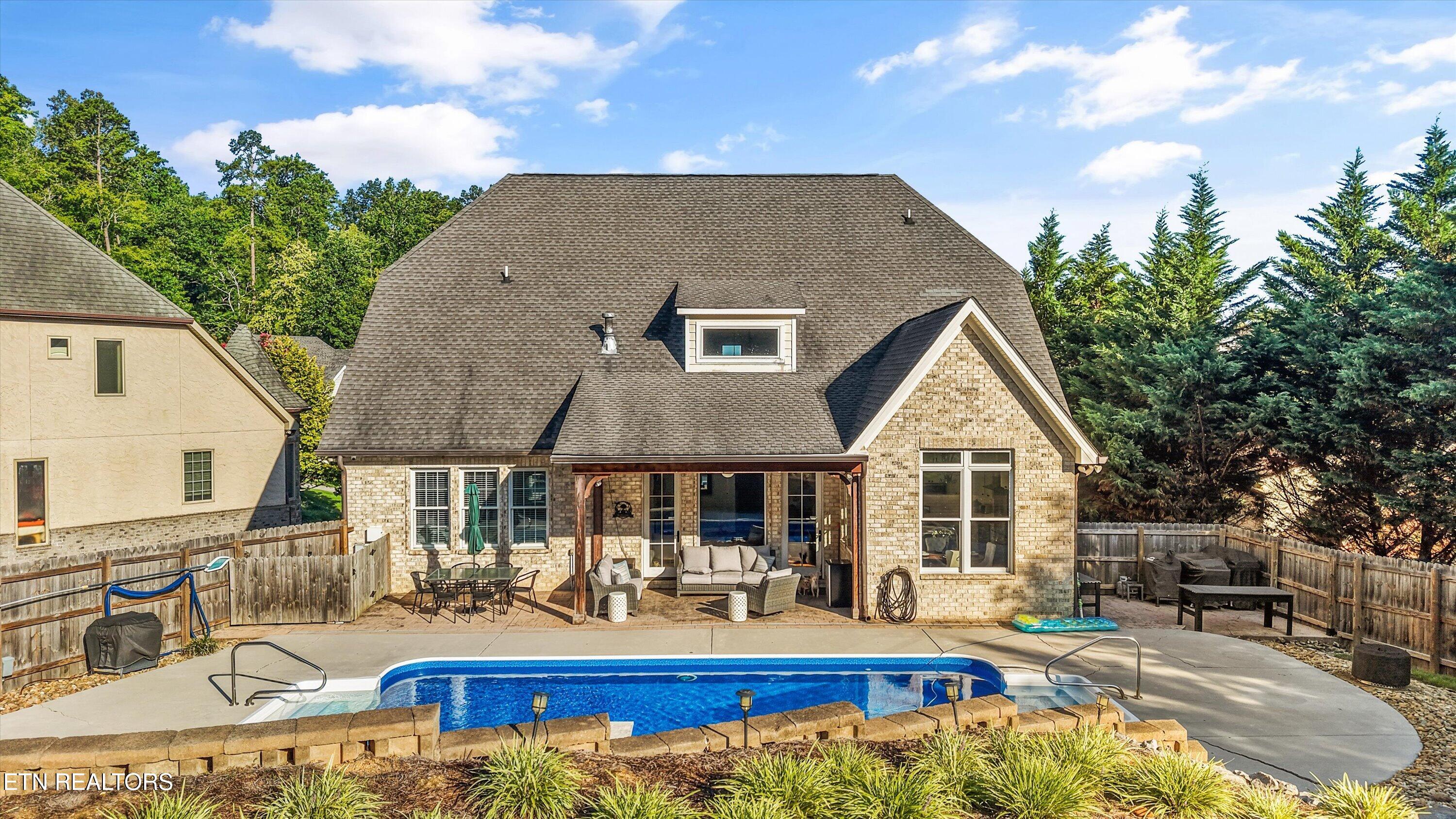 8206 Meadow Falls Lane Knoxville TN 37931
