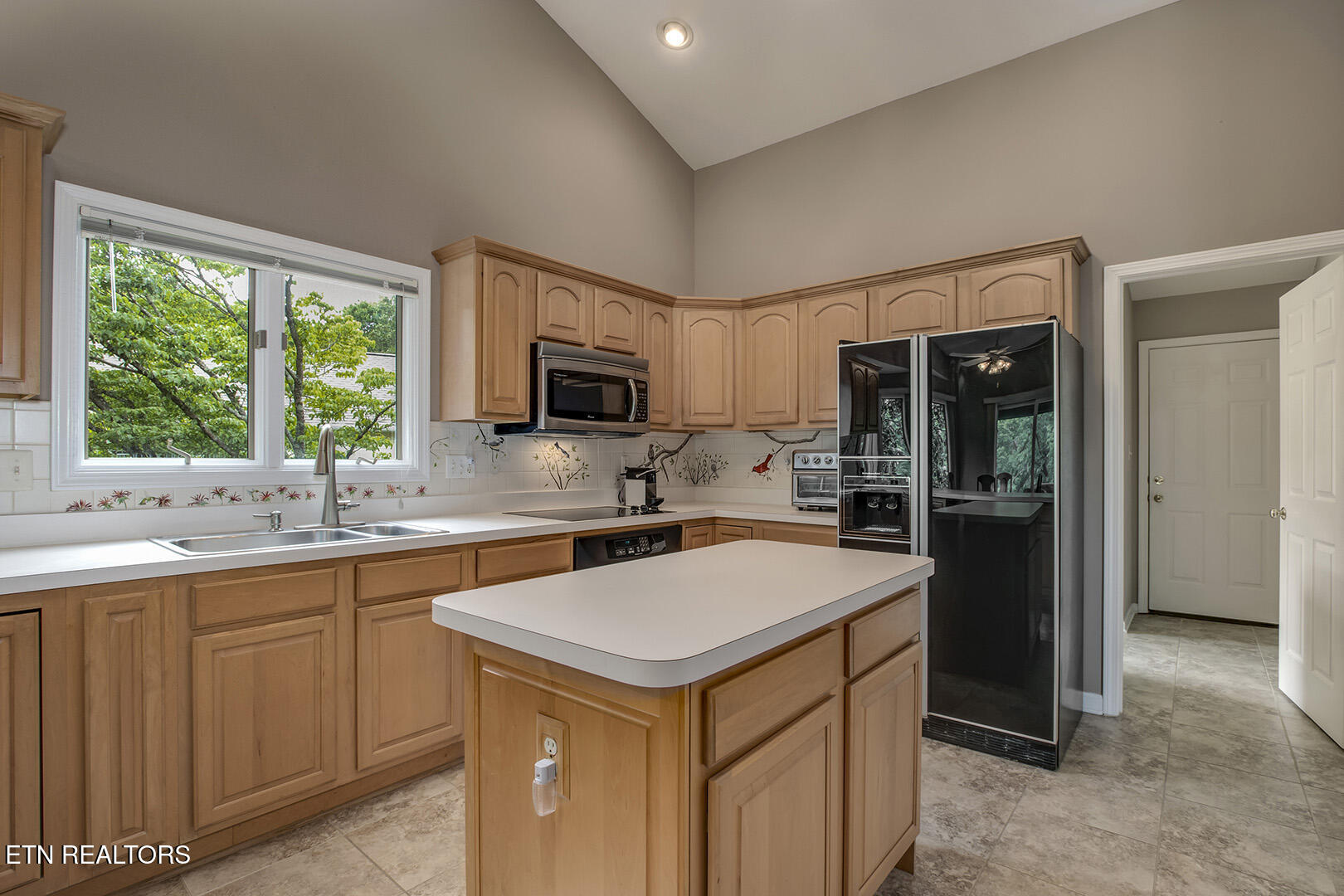 110 Kiowa Way Loudon TN 37774