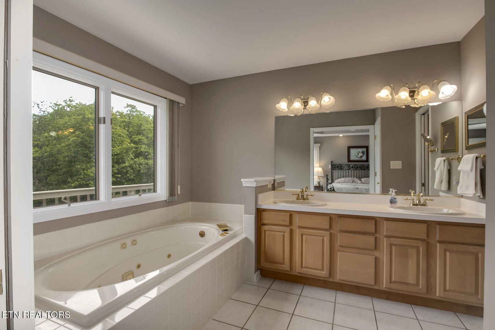 110 Kiowa Way Loudon TN 37774