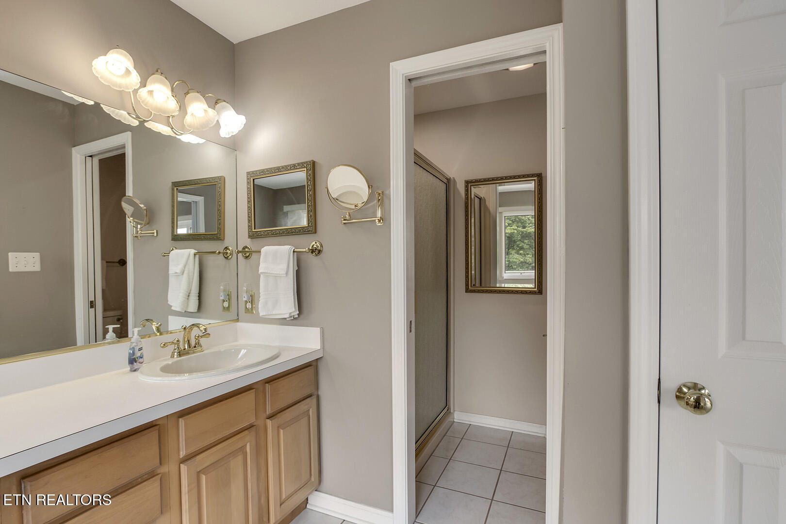 110 Kiowa Way Loudon TN 37774