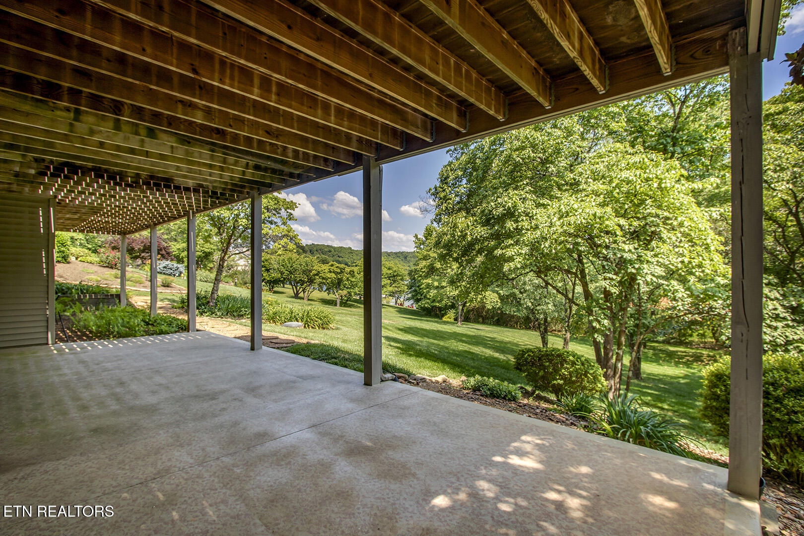 110 Kiowa Way Loudon TN 37774