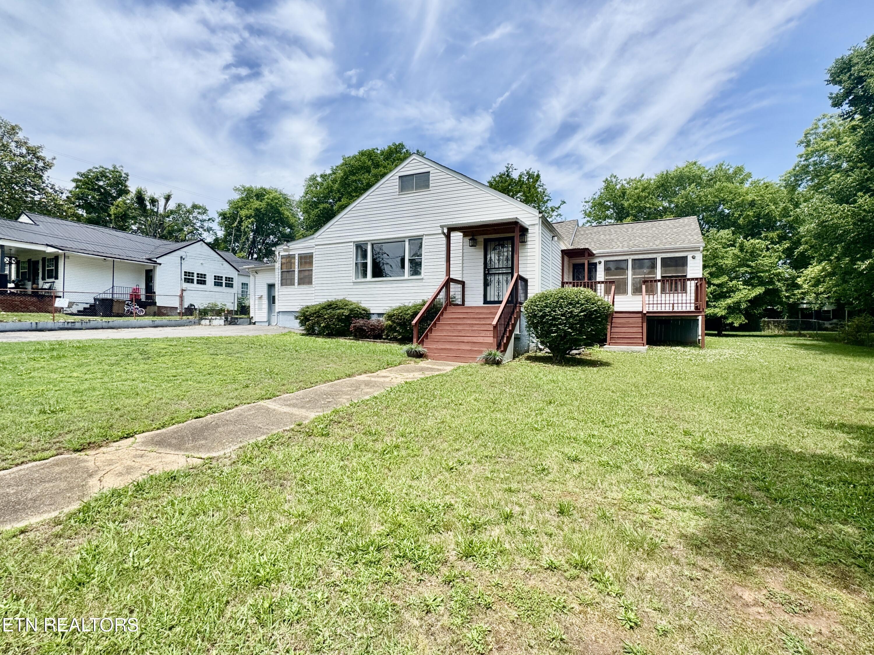 1703 Charles Drive Knoxville TN 37918