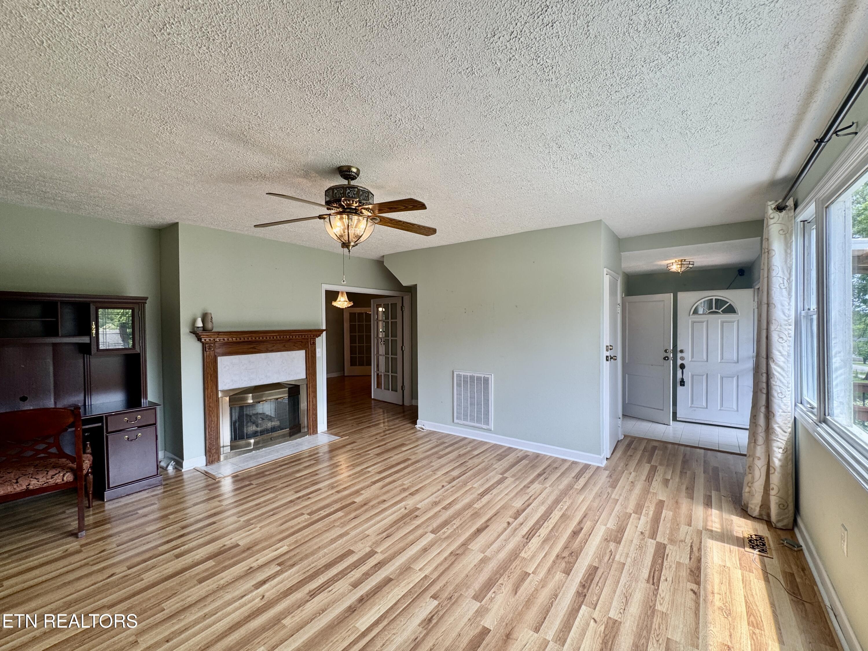 1703 Charles Drive Knoxville TN 37918