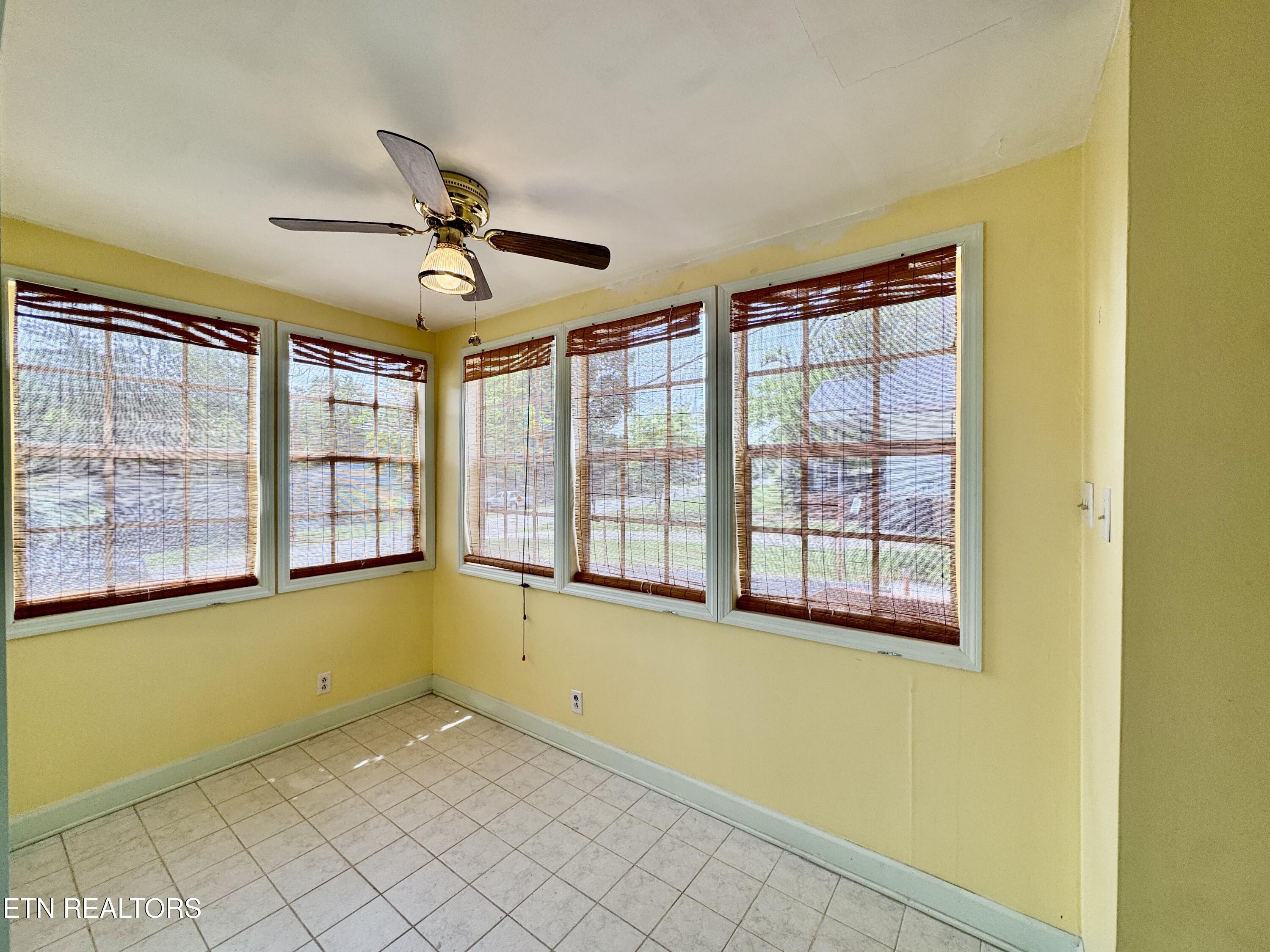 1703 Charles Drive Knoxville TN 37918