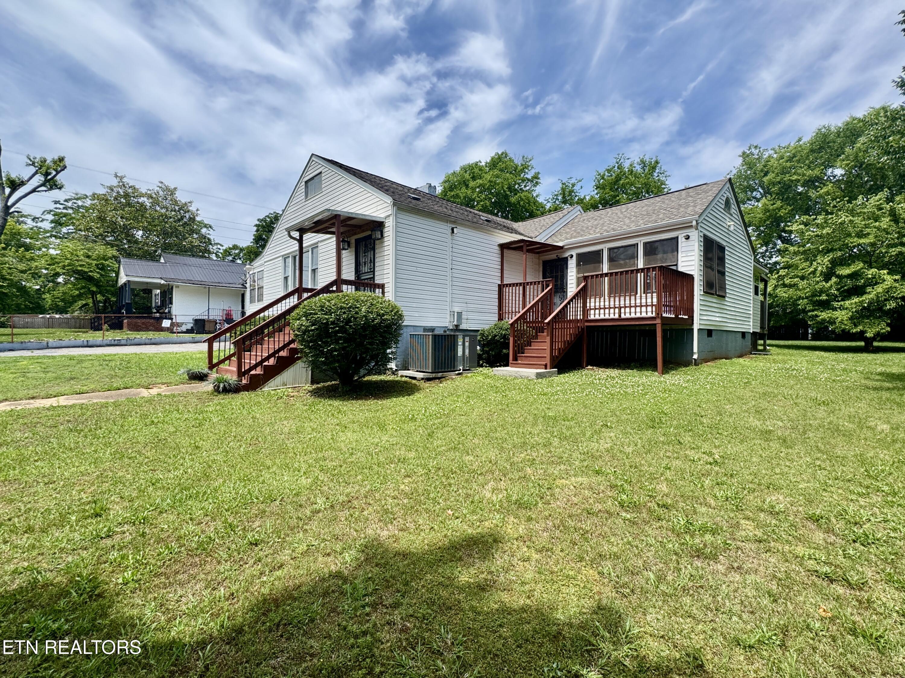 1703 Charles Drive Knoxville TN 37918