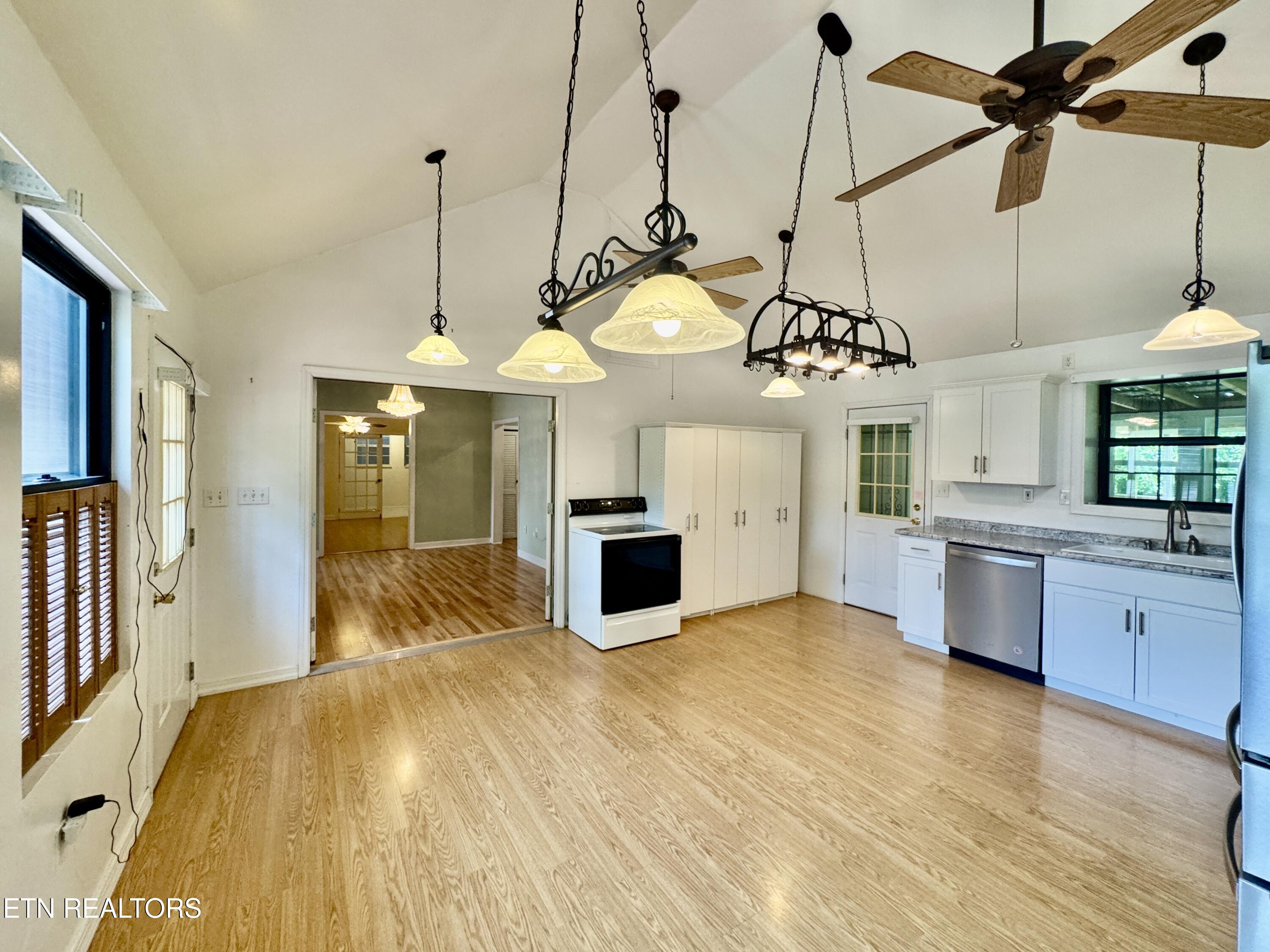 1703 Charles Drive Knoxville TN 37918