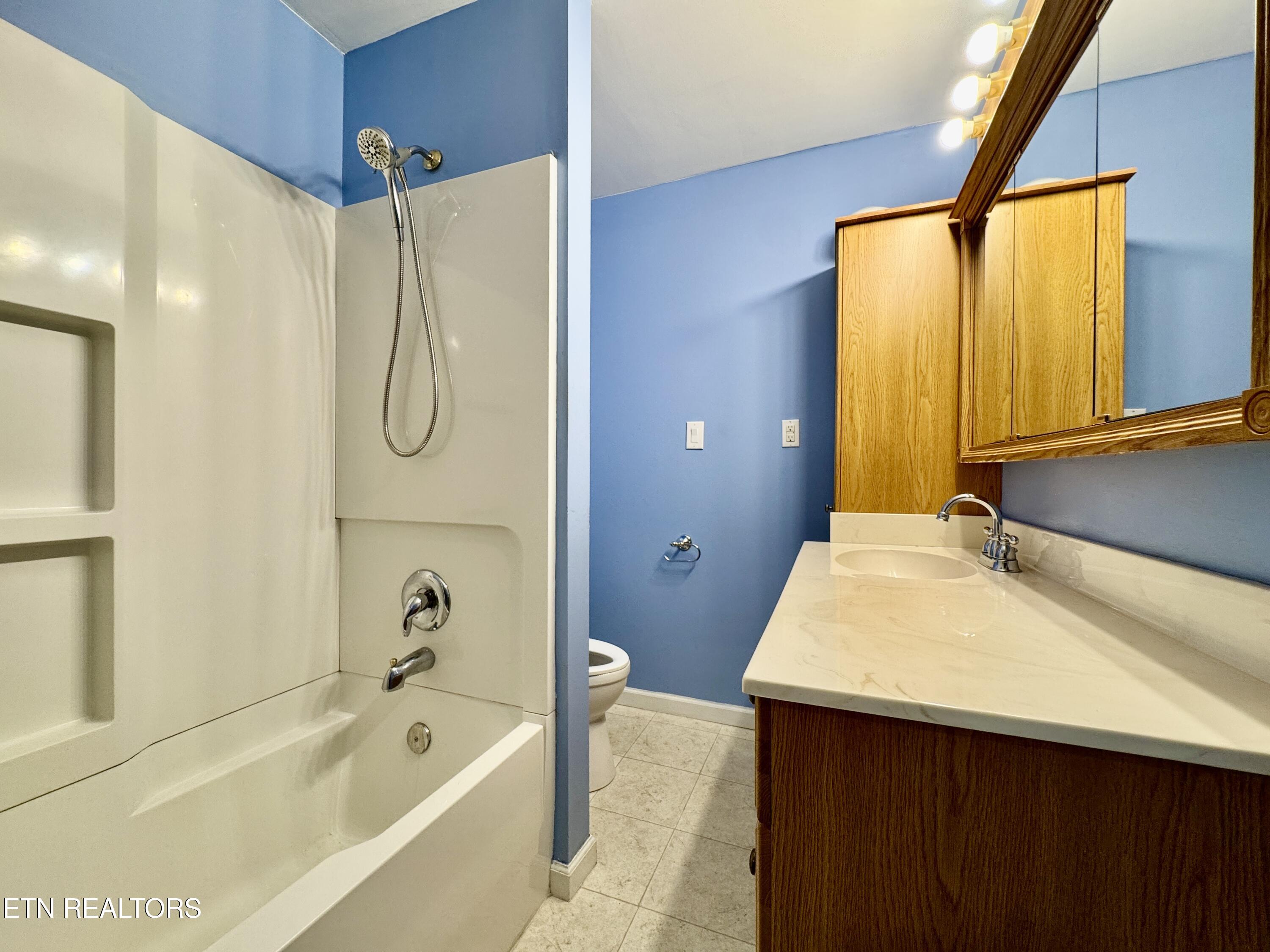 1703 Charles Drive Knoxville TN 37918