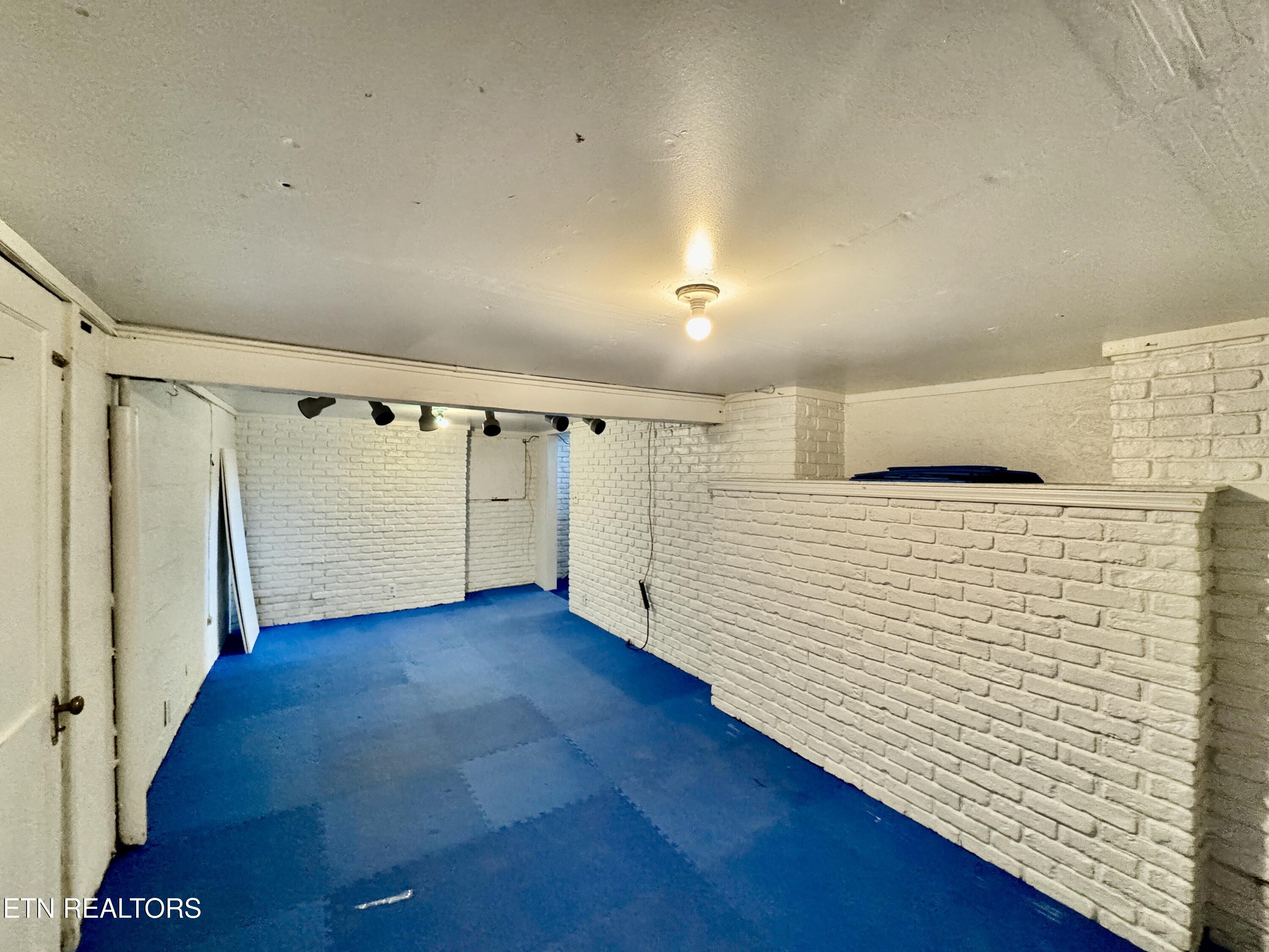 1703 Charles Drive Knoxville TN 37918