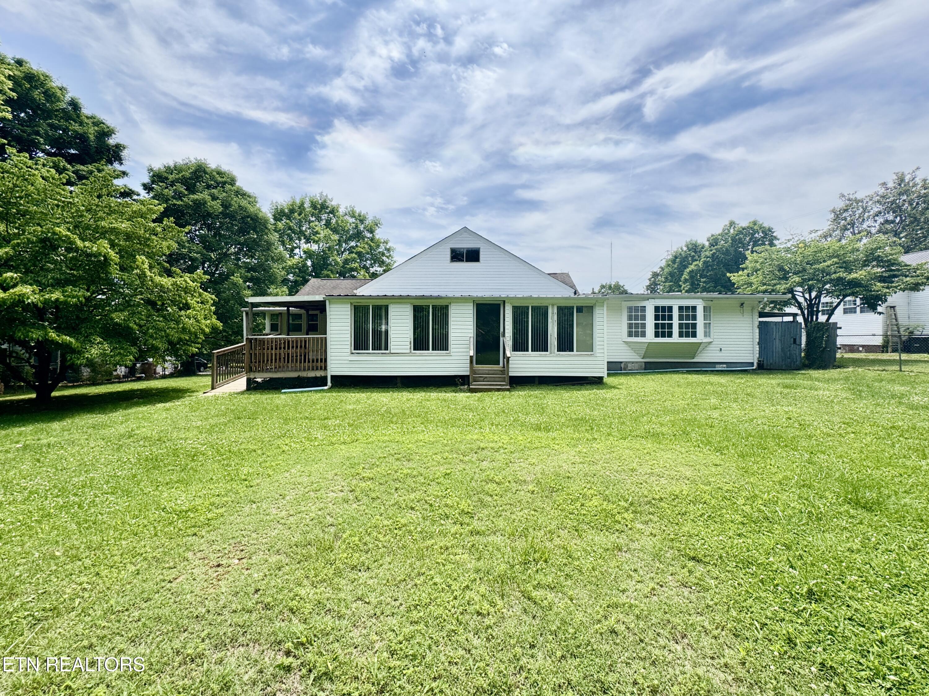 1703 Charles Drive Knoxville TN 37918
