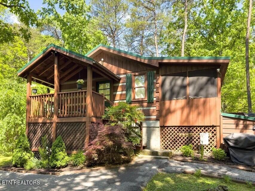 1654 S Mountain View Road Sevierville TN 37876
