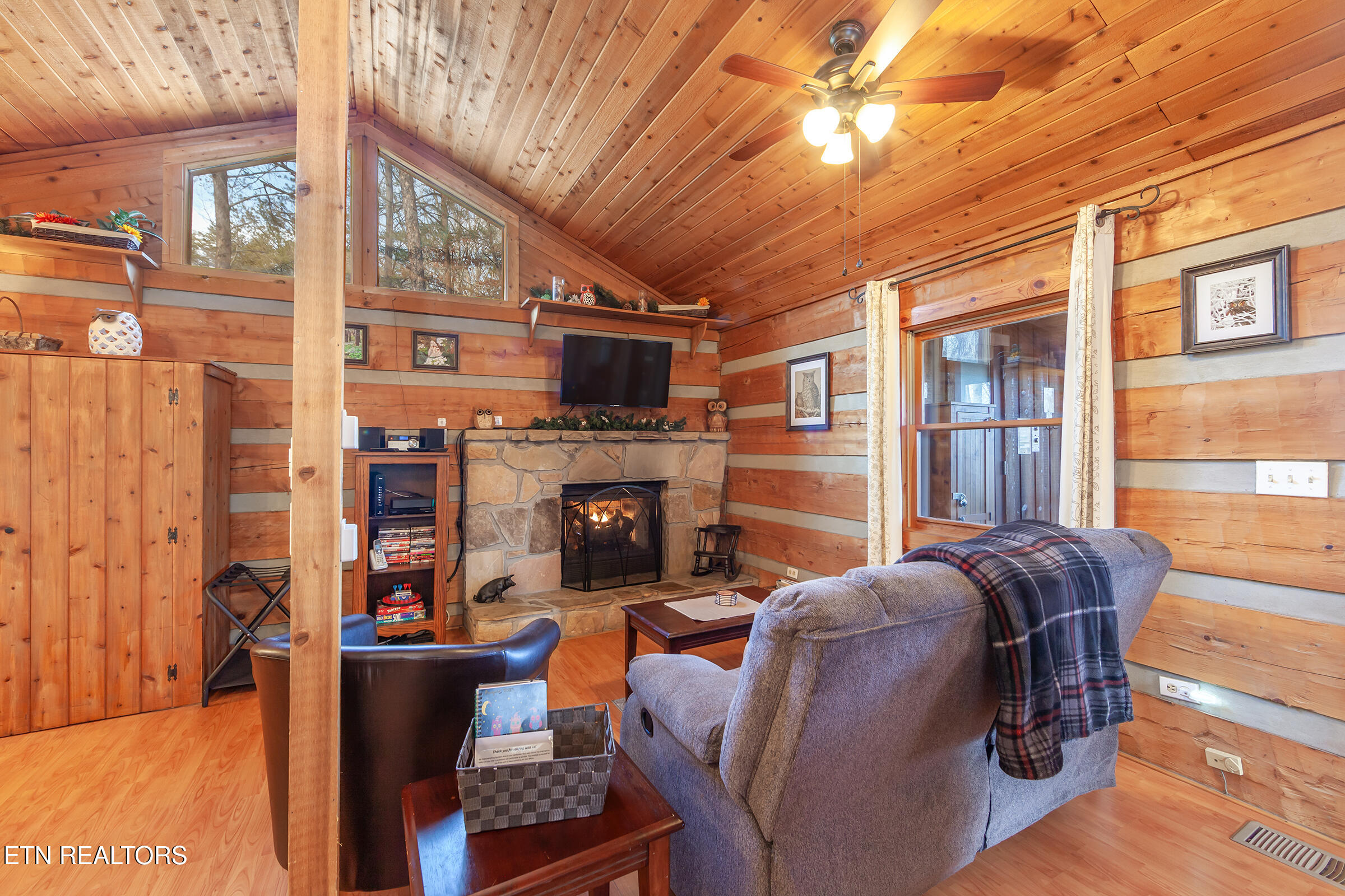 1654 S Mountain View Road Sevierville TN 37876