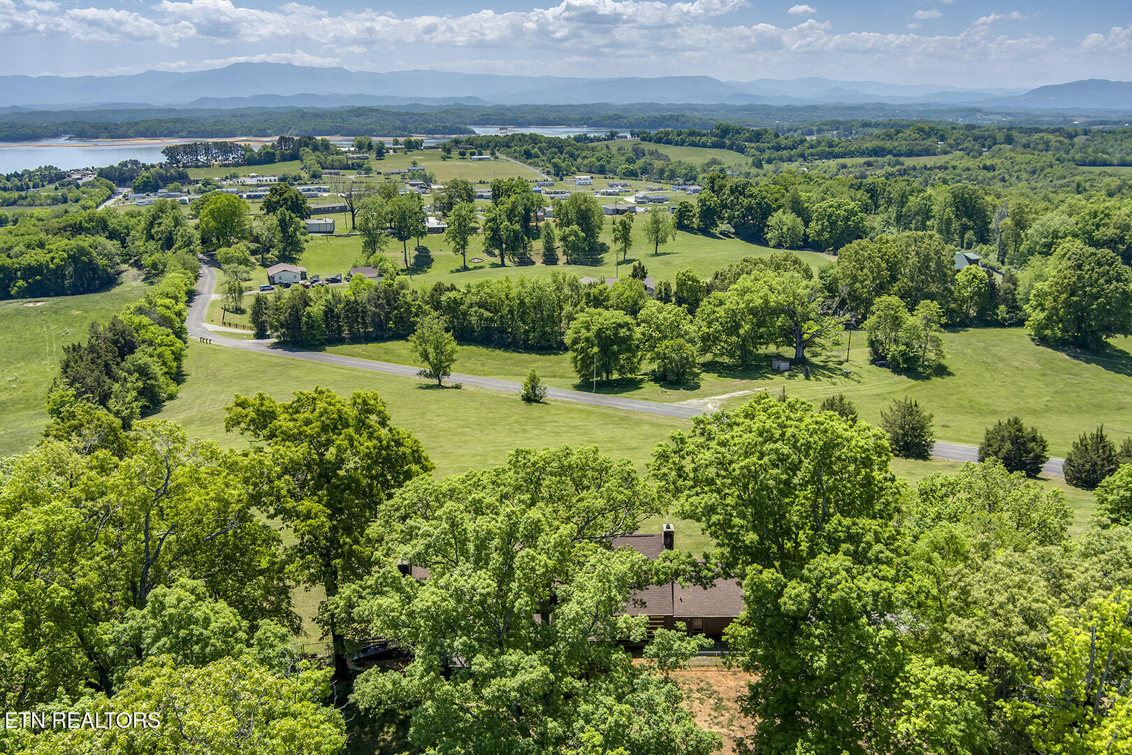 1902 Fain Cemetery Road Dandridge TN 37725
