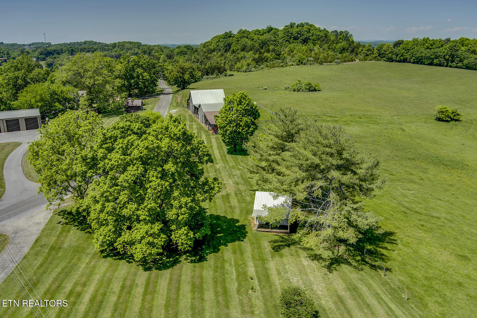 1902 Fain Cemetery Road Dandridge TN 37725