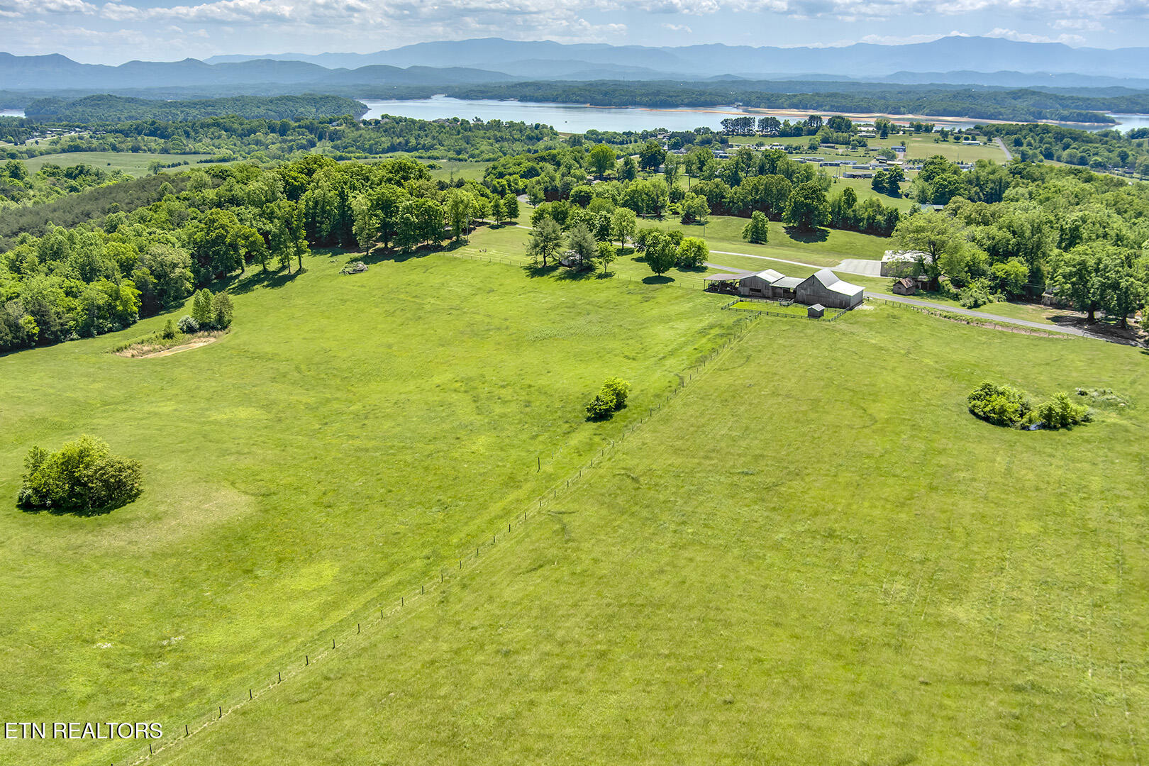 1902 Fain Cemetery Road Dandridge TN 37725