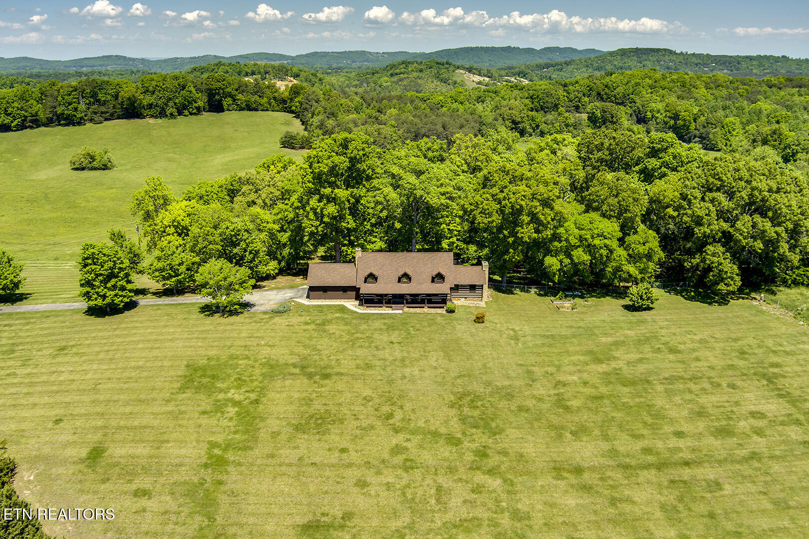 1902 Fain Cemetery Road Dandridge TN 37725