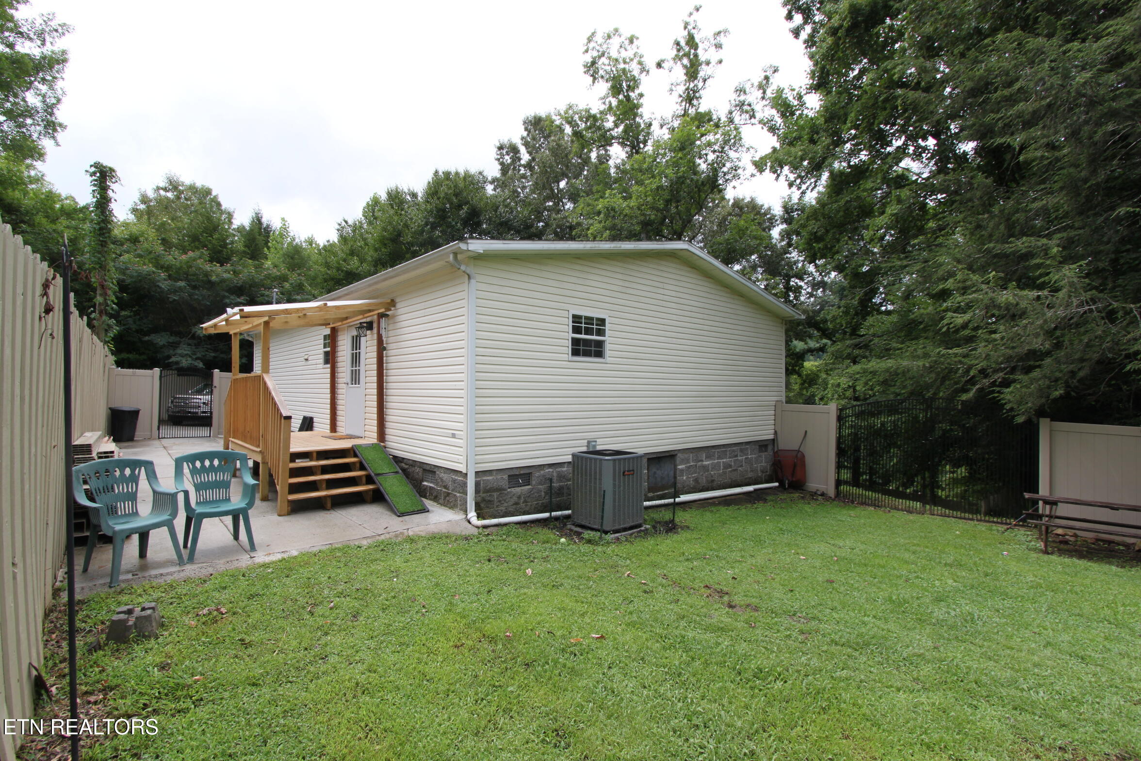 1150 Tranquility Hills Way Cosby TN 37722