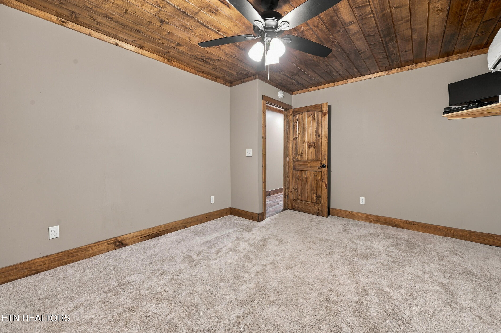 2912 Kettle Creek Way Sevierville TN 37876