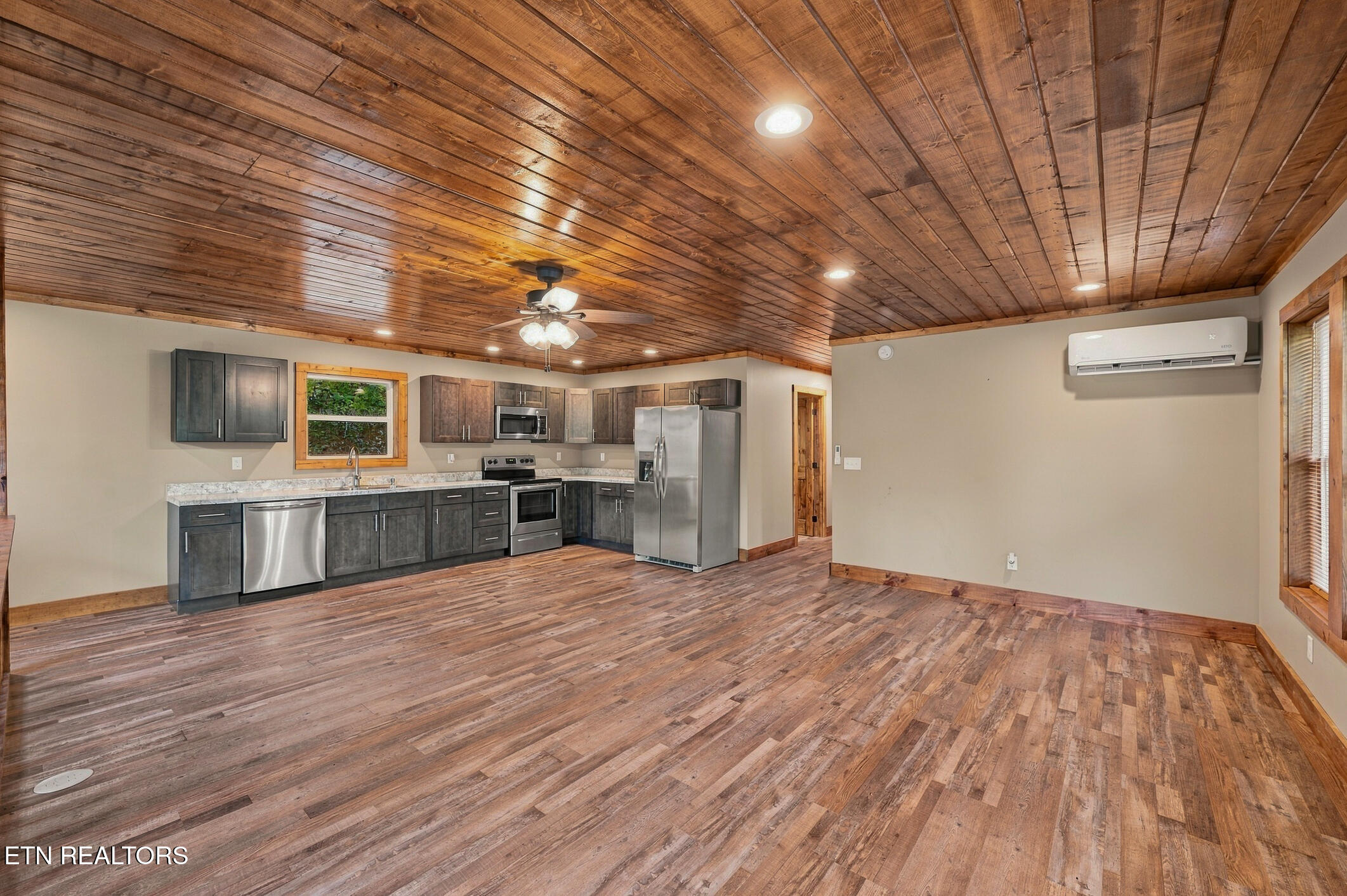 2912 Kettle Creek Way Sevierville TN 37876