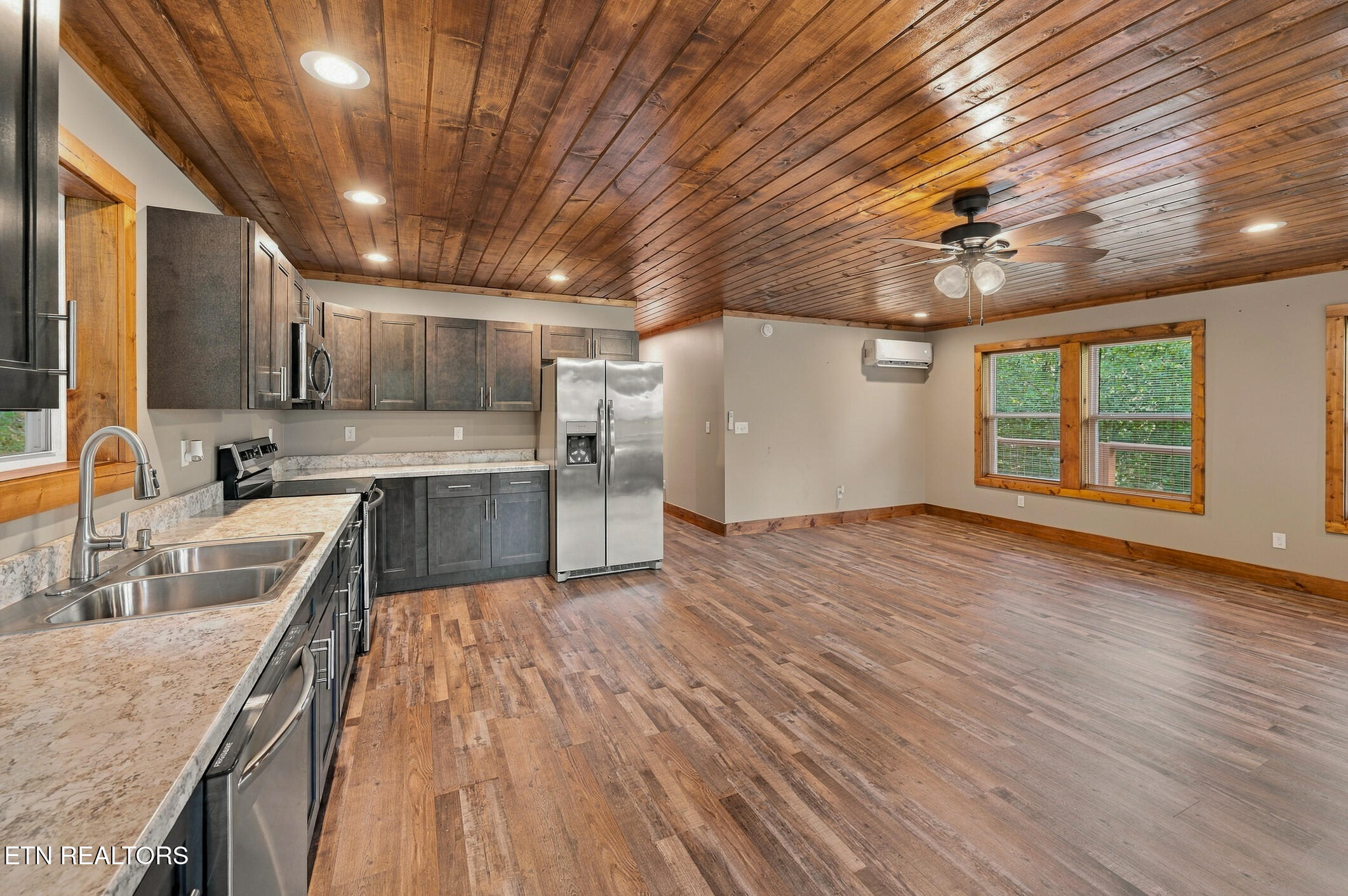 2912 Kettle Creek Way Sevierville TN 37876