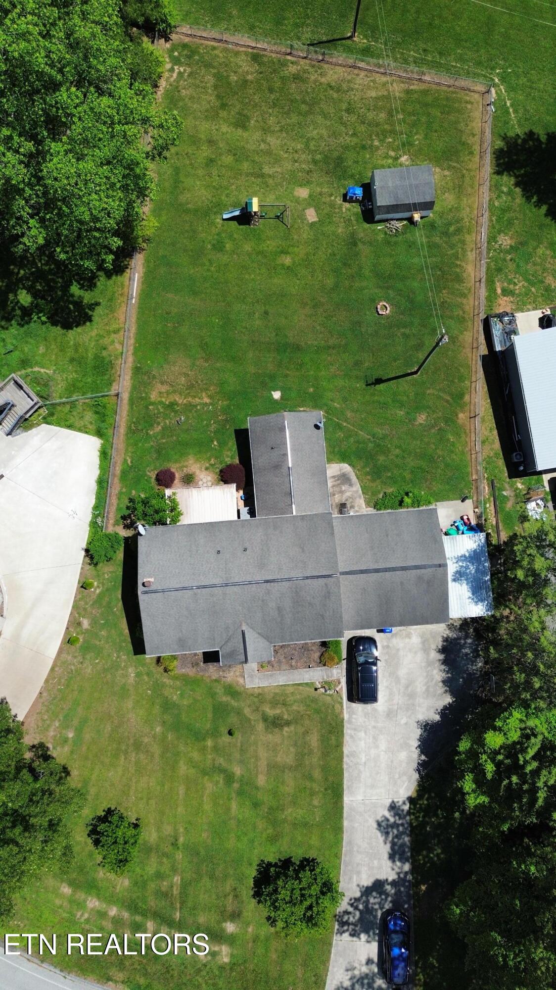 663 W Hills Drive Harriman TN 37748