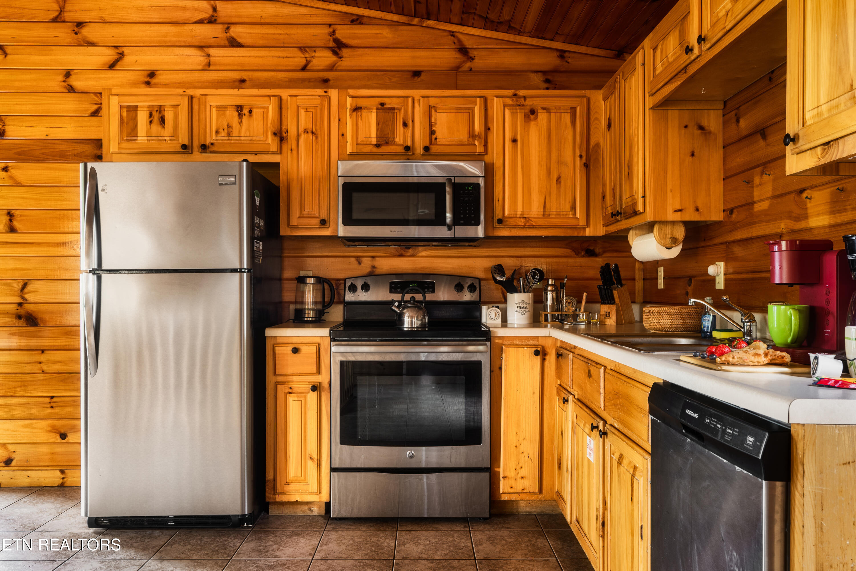 2226 Street Moritz Court Gatlinburg TN 37738