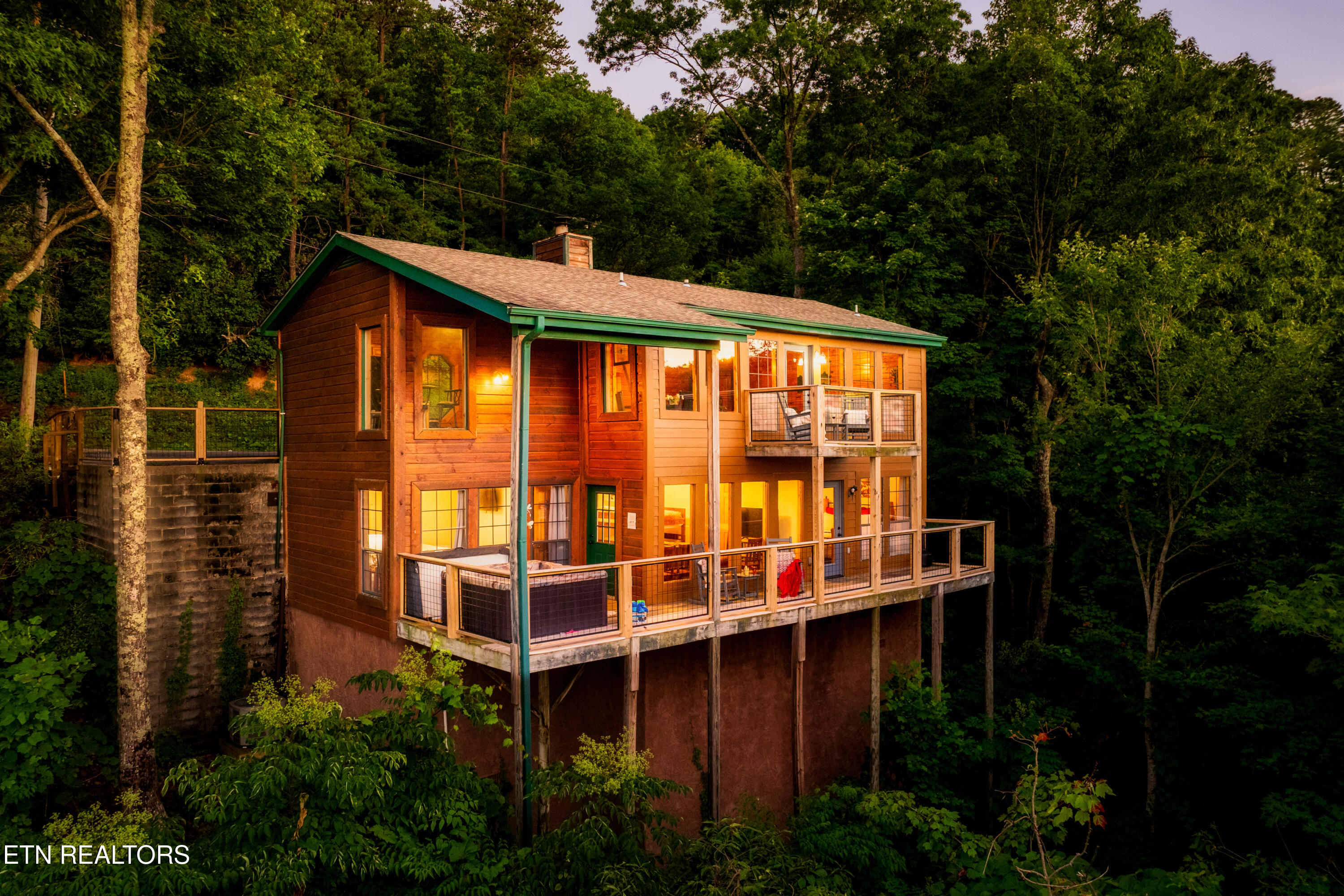 2226 Street Moritz Court Gatlinburg TN 37738