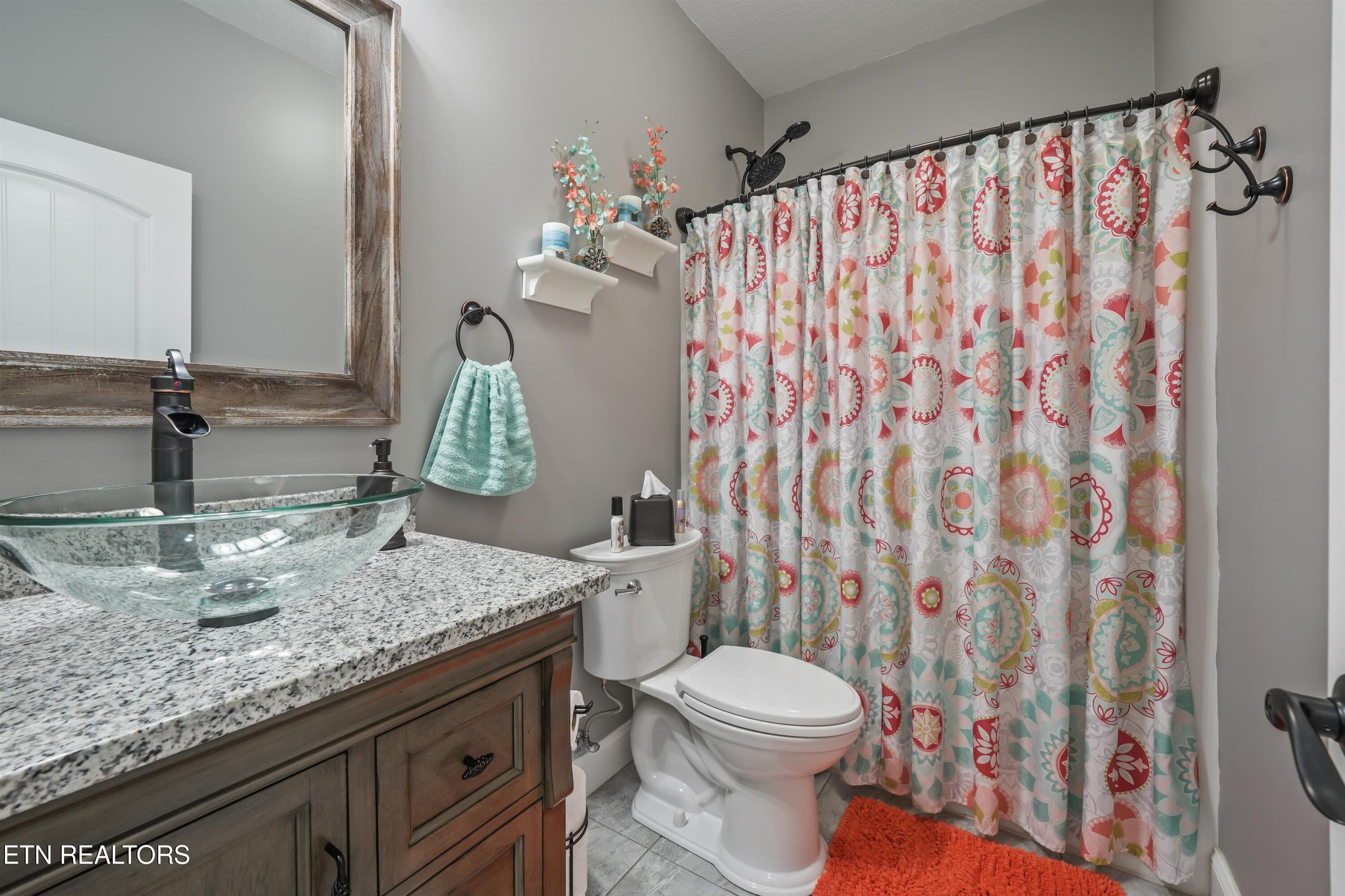 1113 Walker Road Maryville TN 37801
