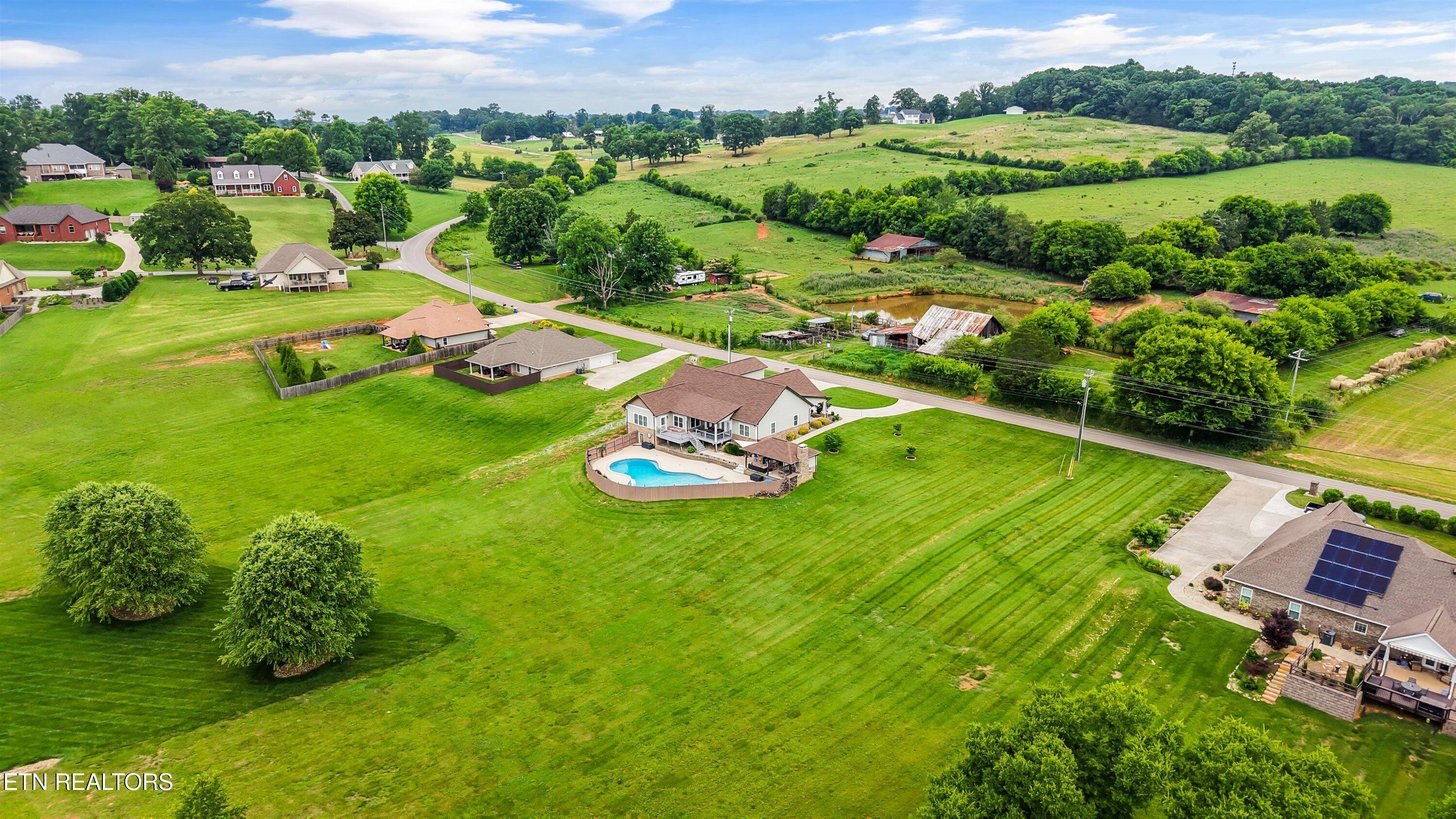 1113 Walker Road Maryville TN 37801