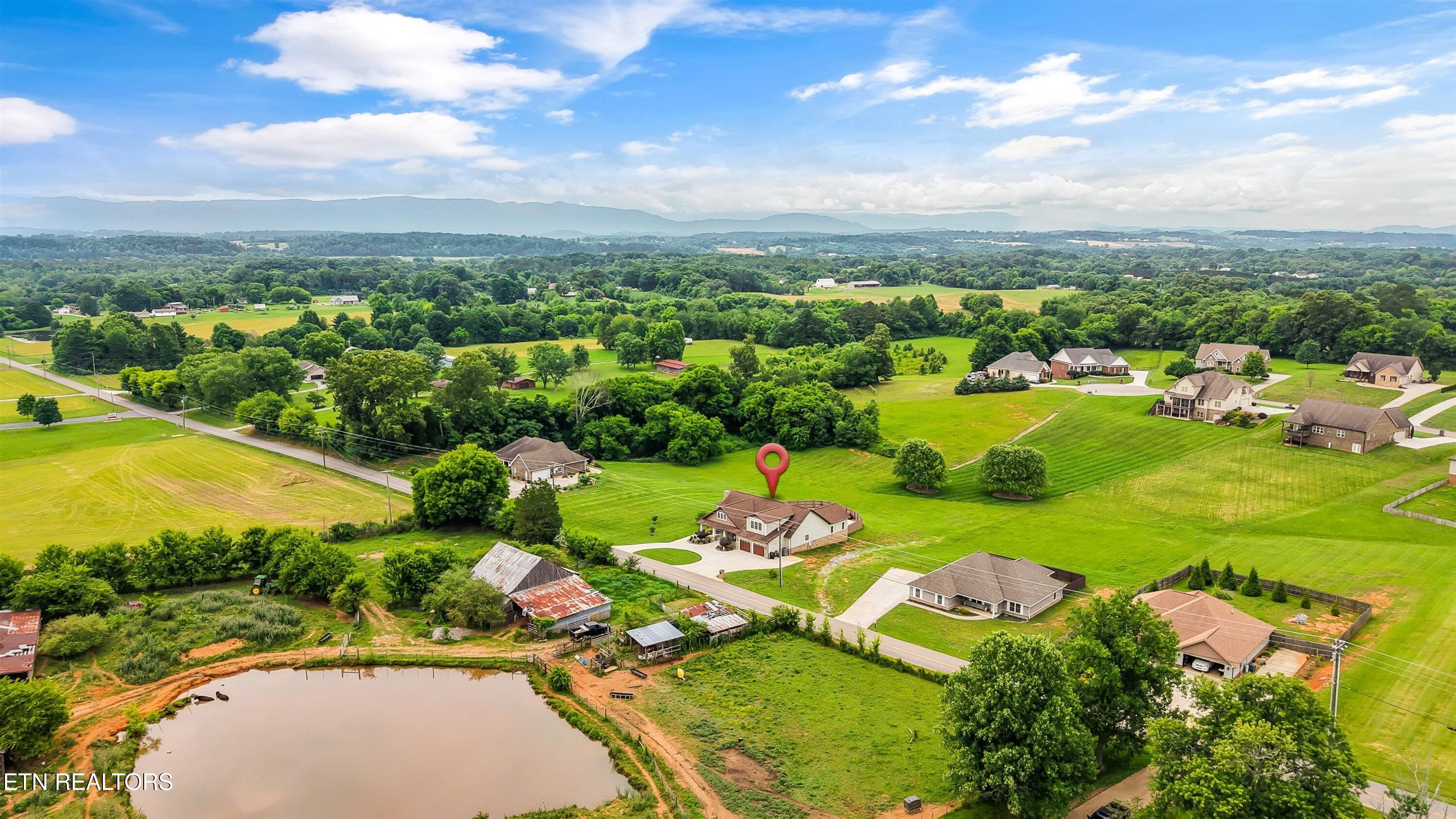 1113 Walker Road Maryville TN 37801