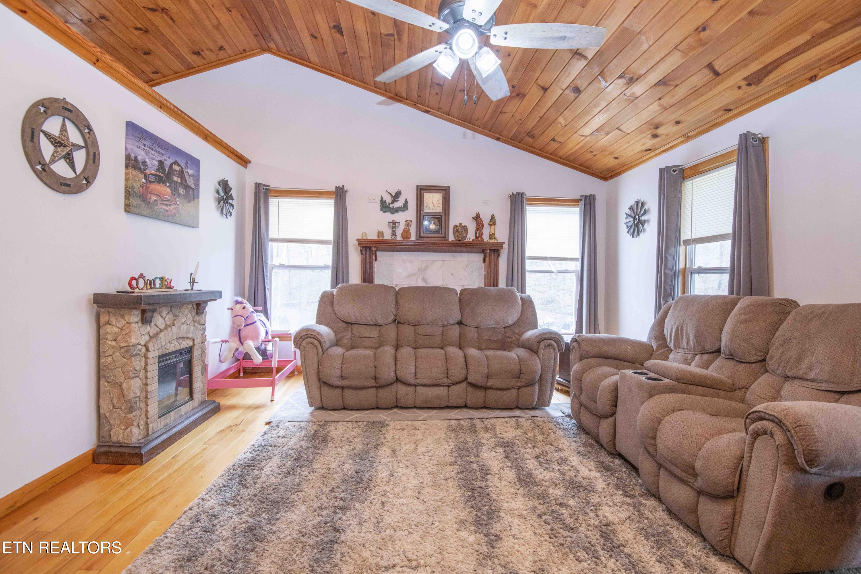 106 County Road 189 Decatur TN 37322