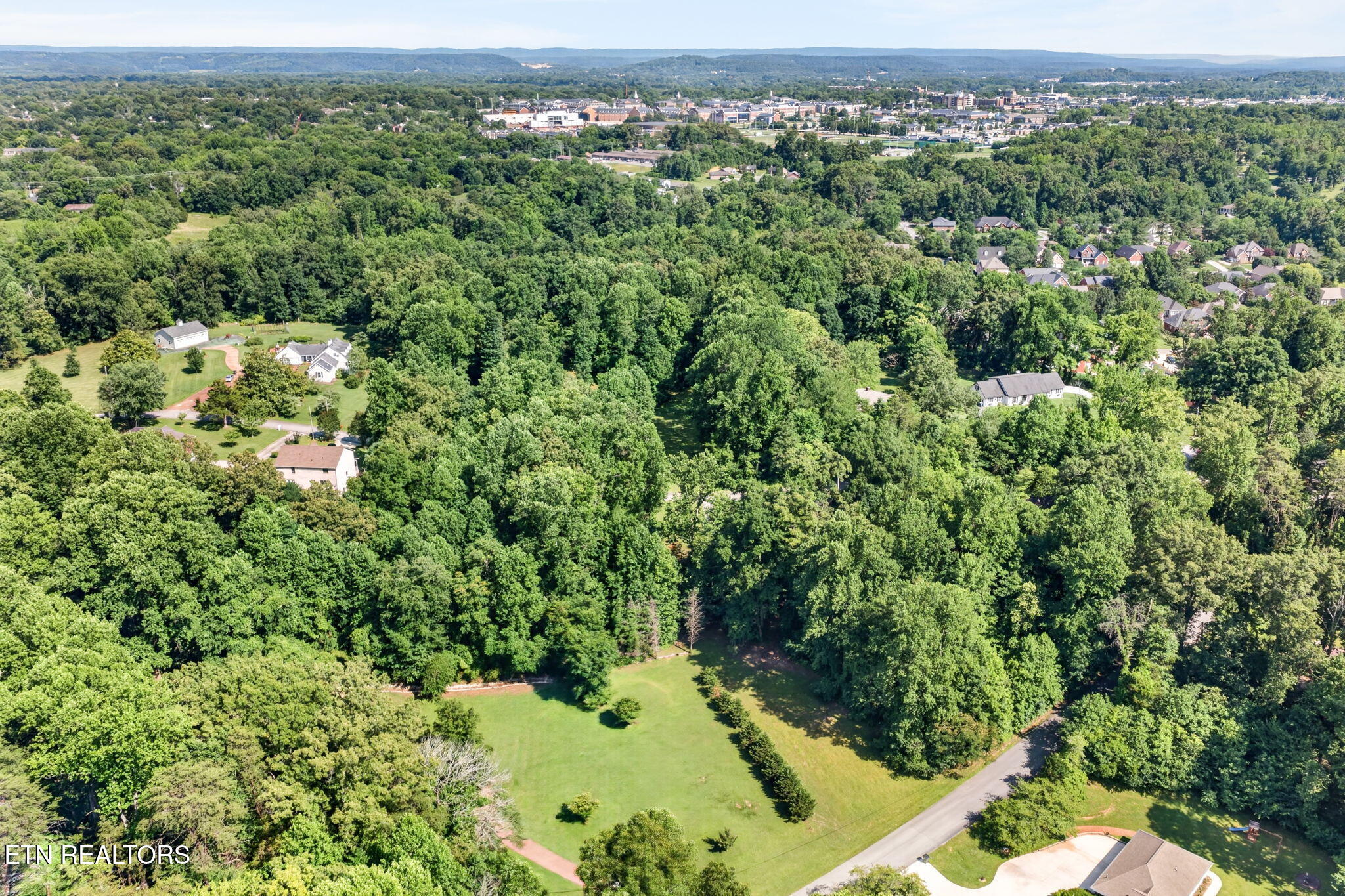 1515 Little John Lane Cookeville TN 38501