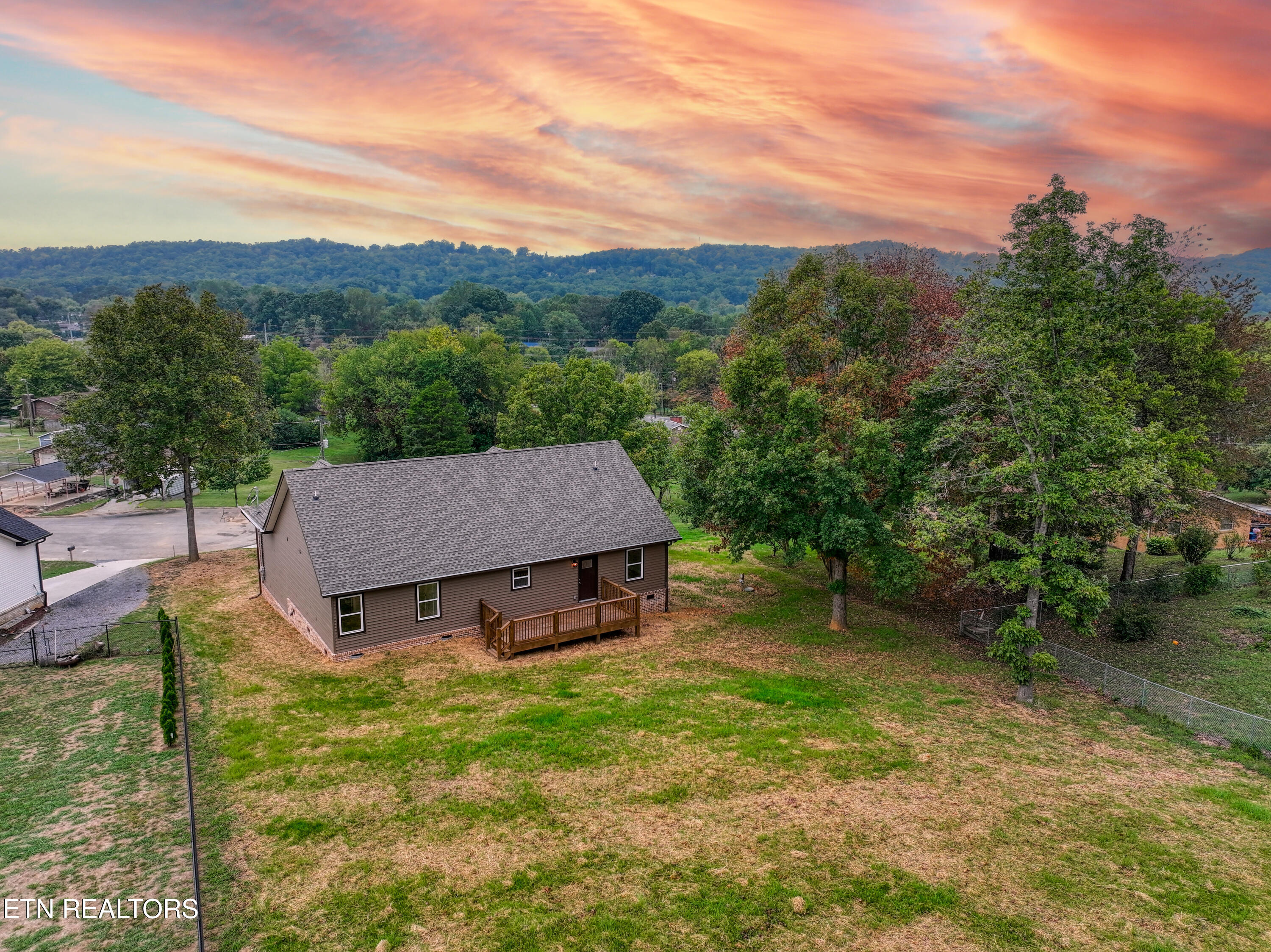 413 Commanche Trail Seymour TN 37865