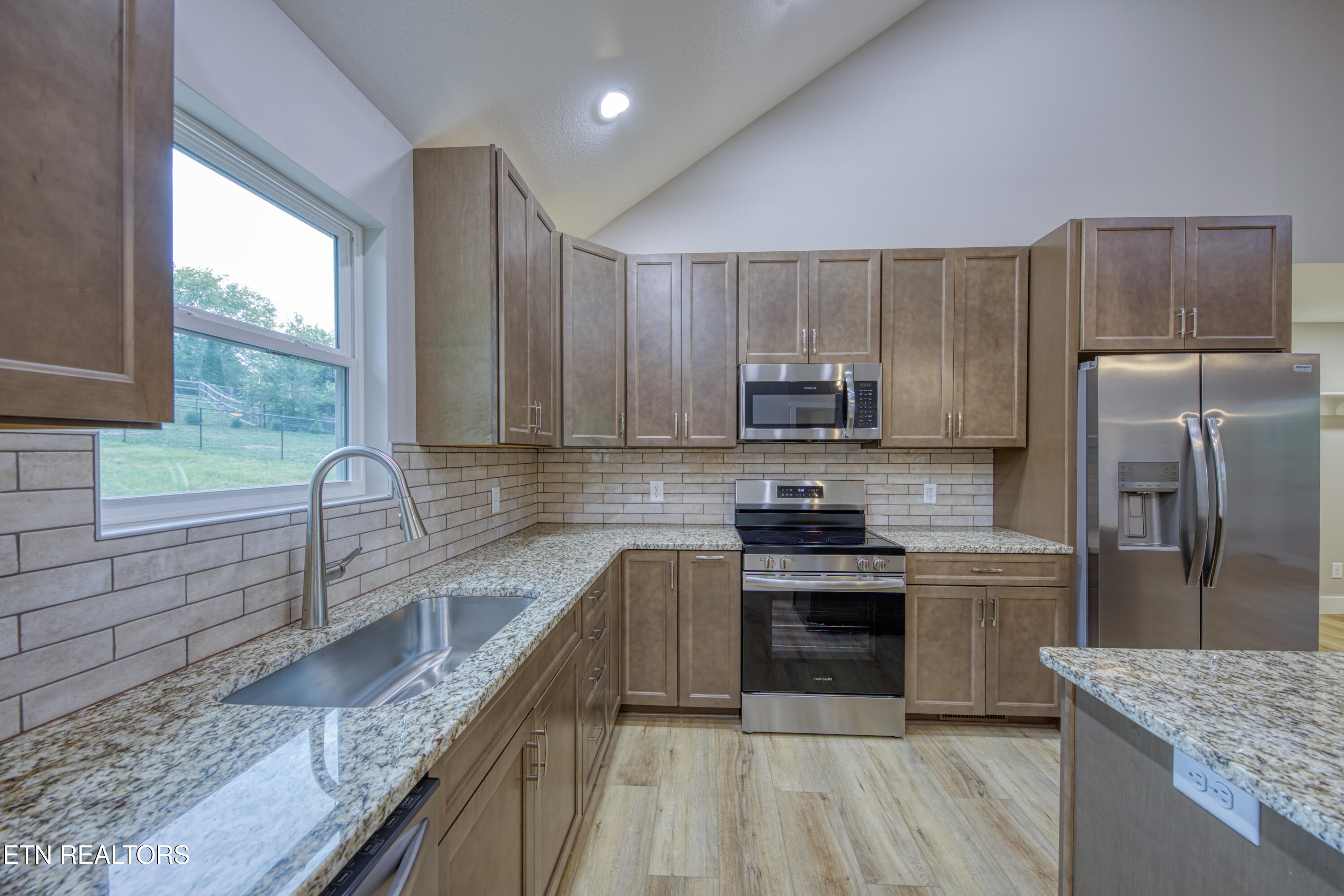 413 Commanche Trail Seymour TN 37865