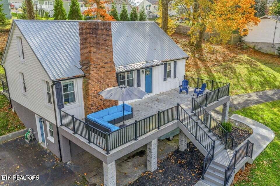 314 W Young High Pike Knoxville TN 37920