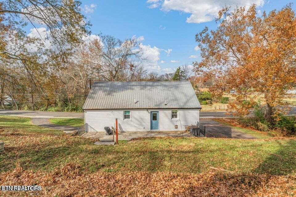 314 W Young High Pike Knoxville TN 37920