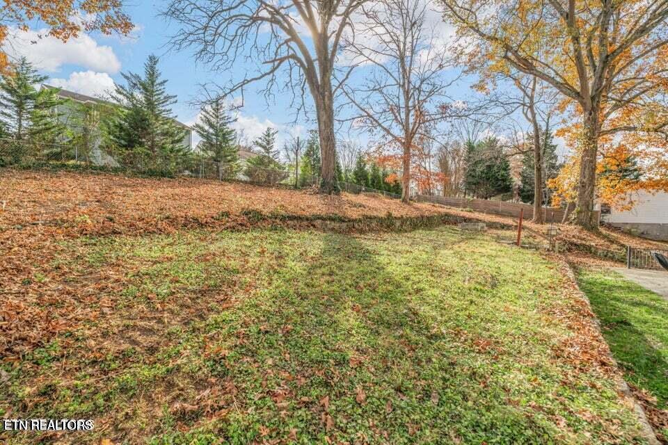 314 W Young High Pike Knoxville TN 37920