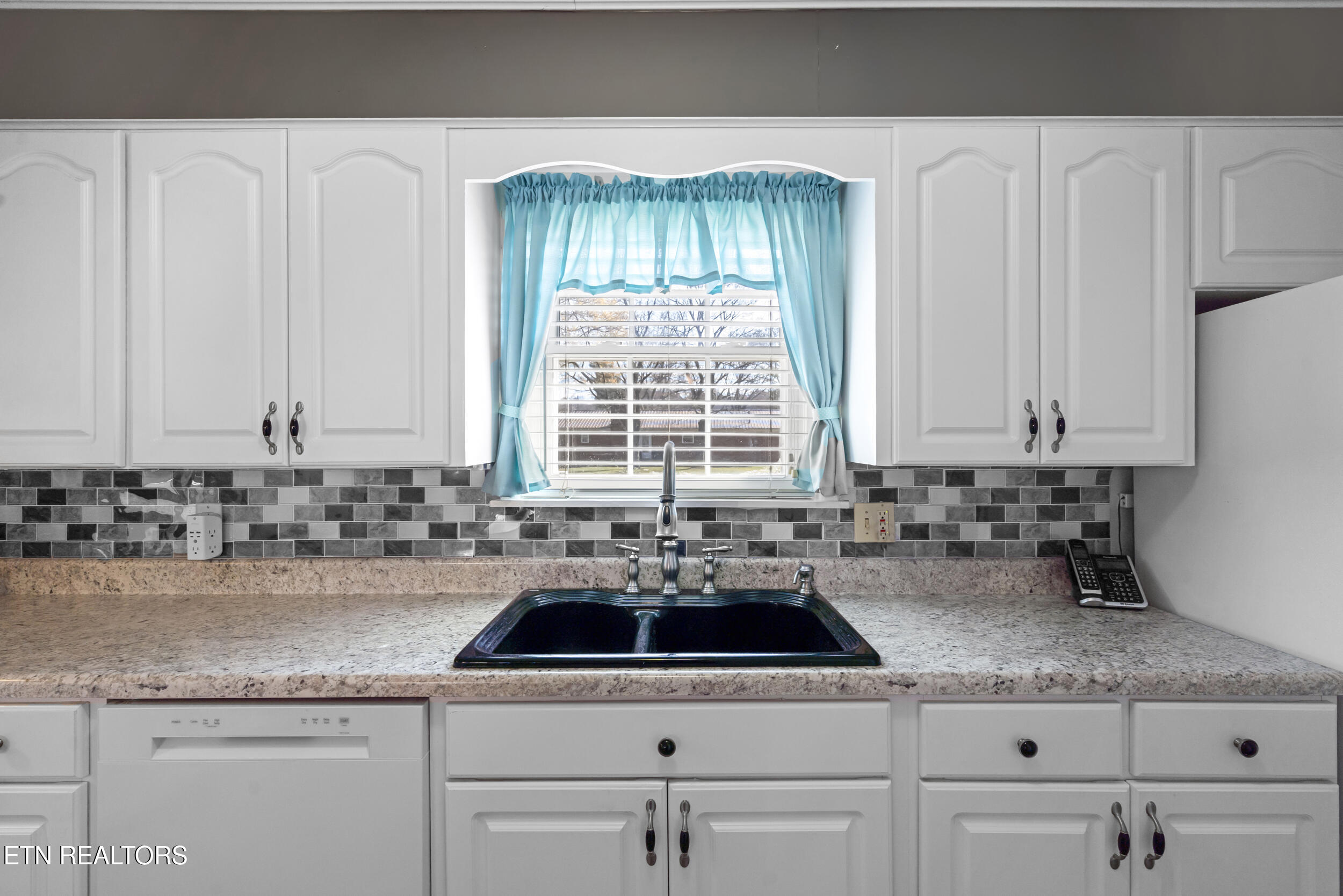4636 NW Meadow Avenue Cleveland TN 37312