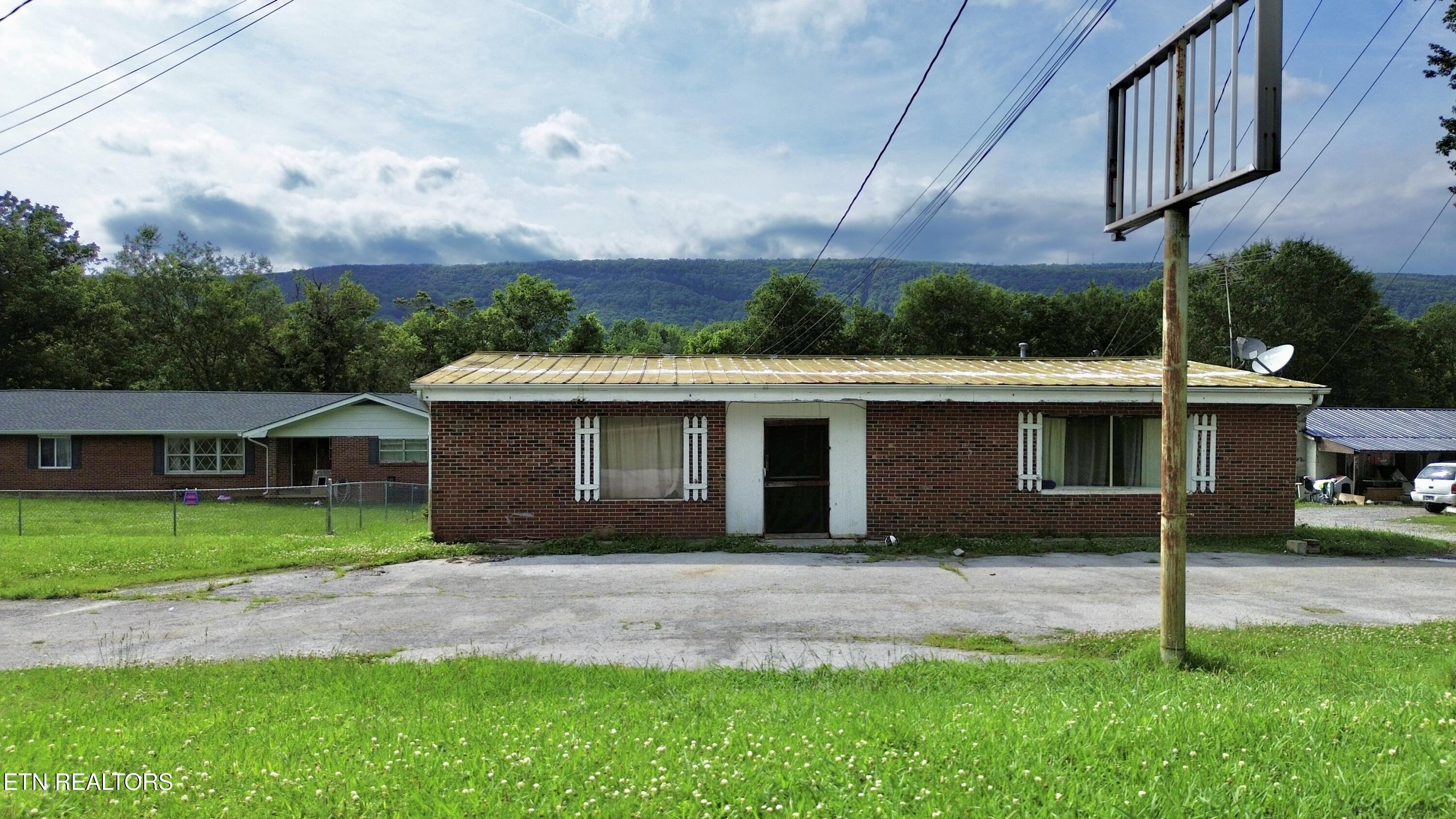427 Medlin Pike Evensville TN 37332