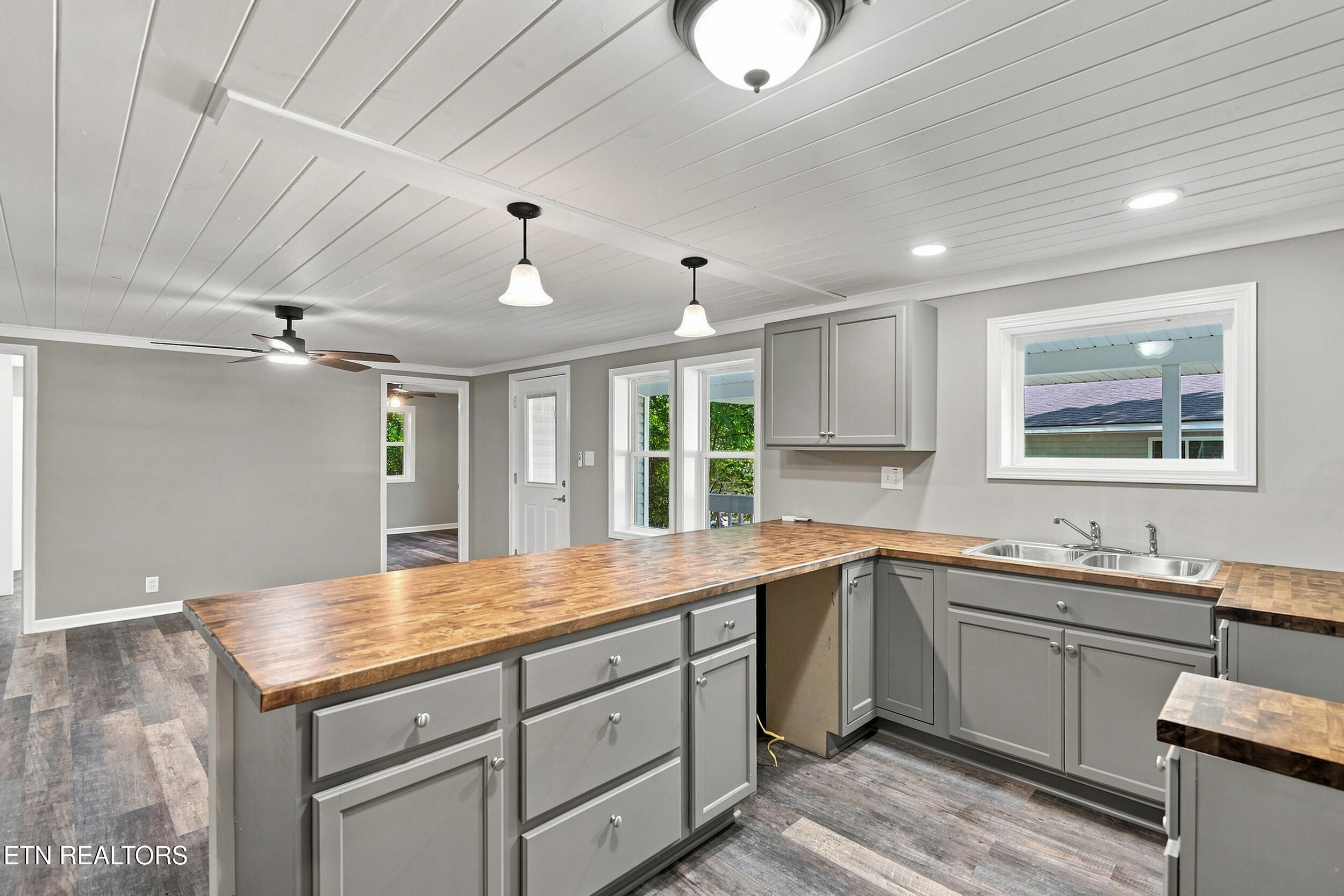 2519 Ridge Road Pigeon Forge TN 37863