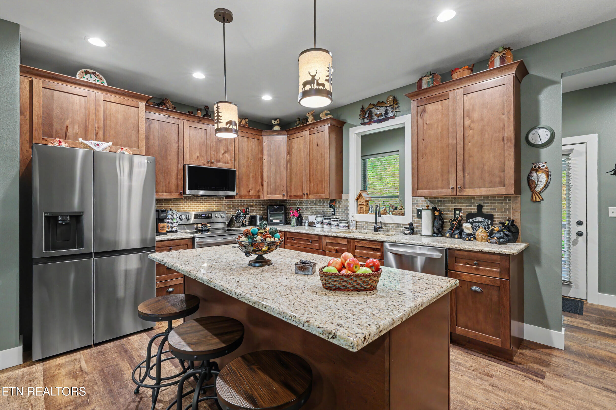 1016 Country Mountain Road Cosby TN 37722