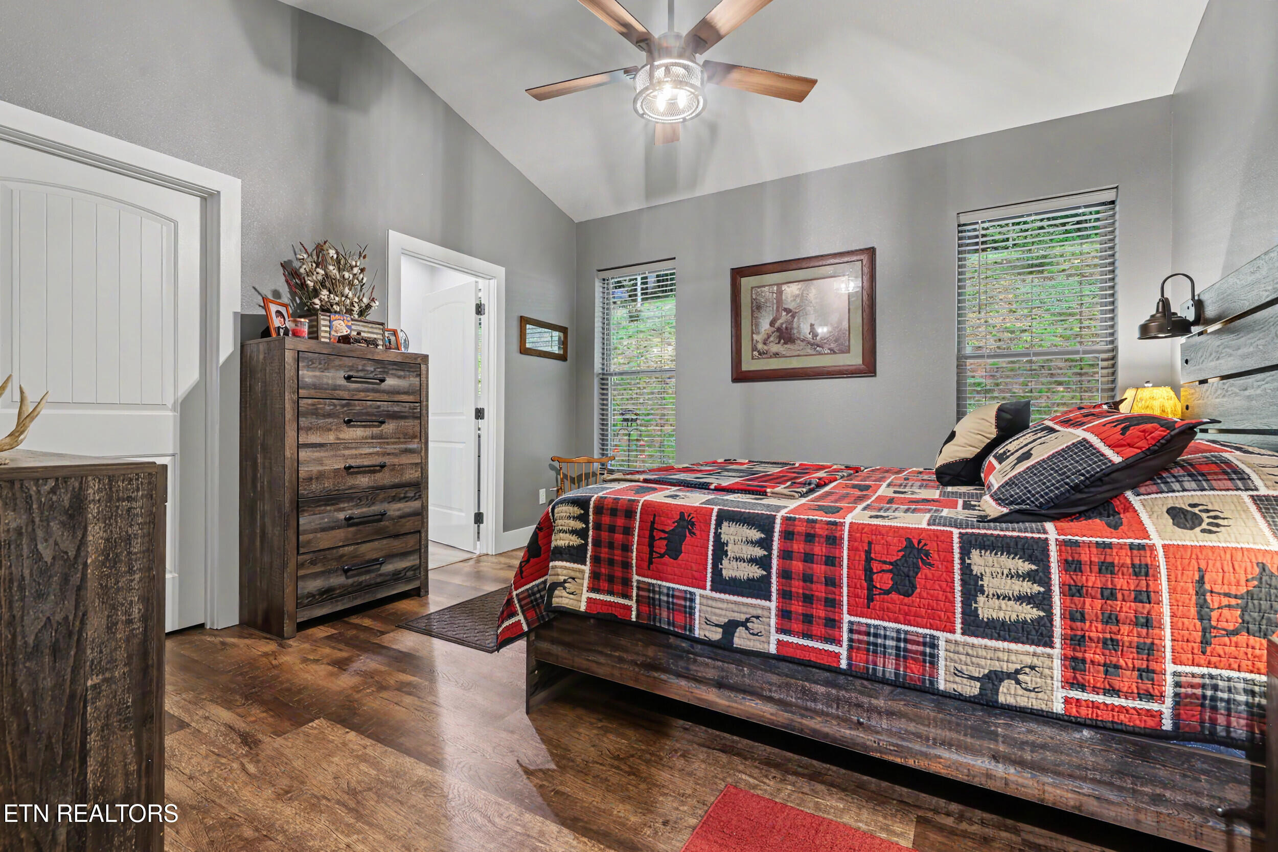 1016 Country Mountain Road Cosby TN 37722