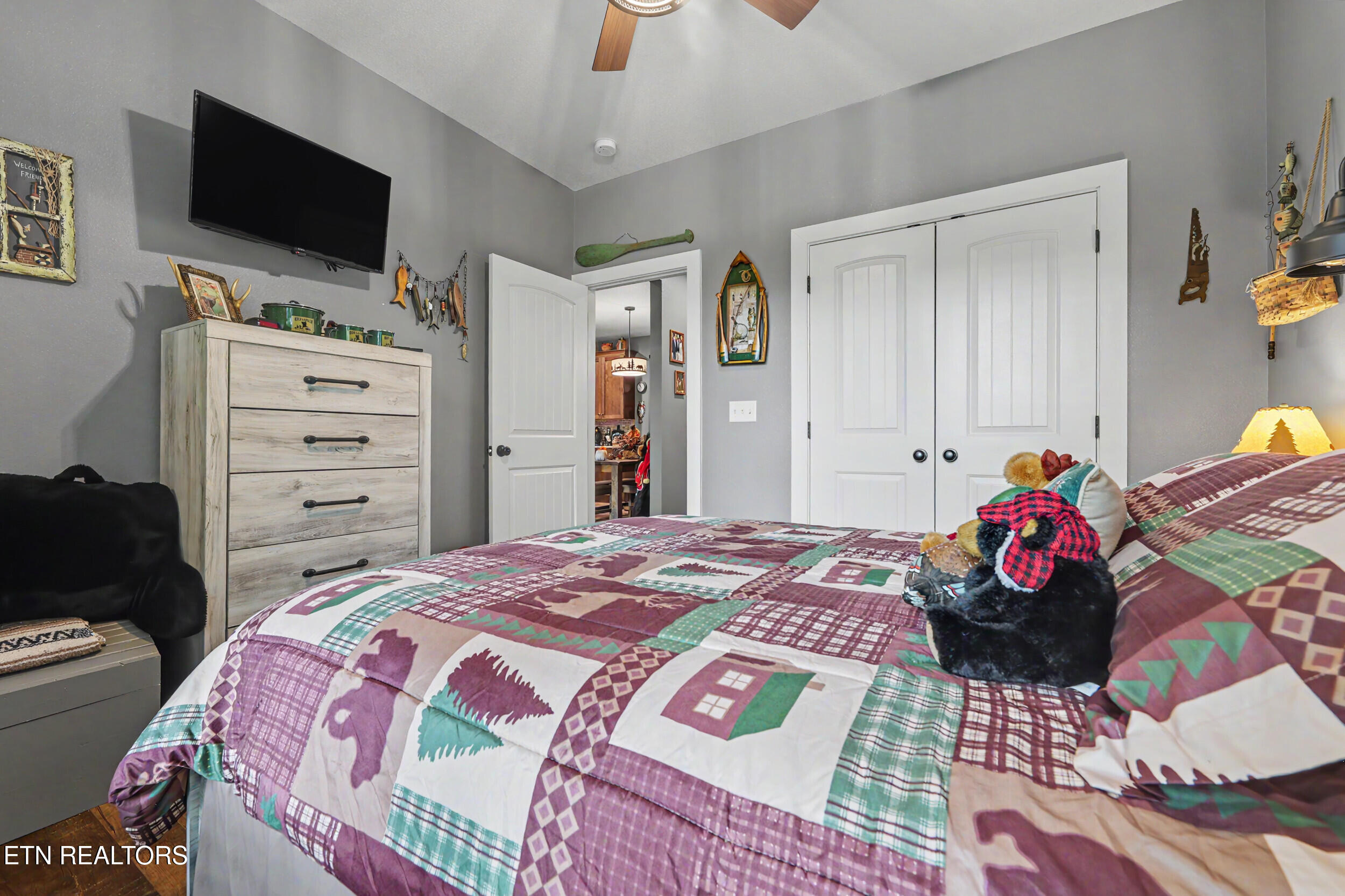 1016 Country Mountain Road Cosby TN 37722