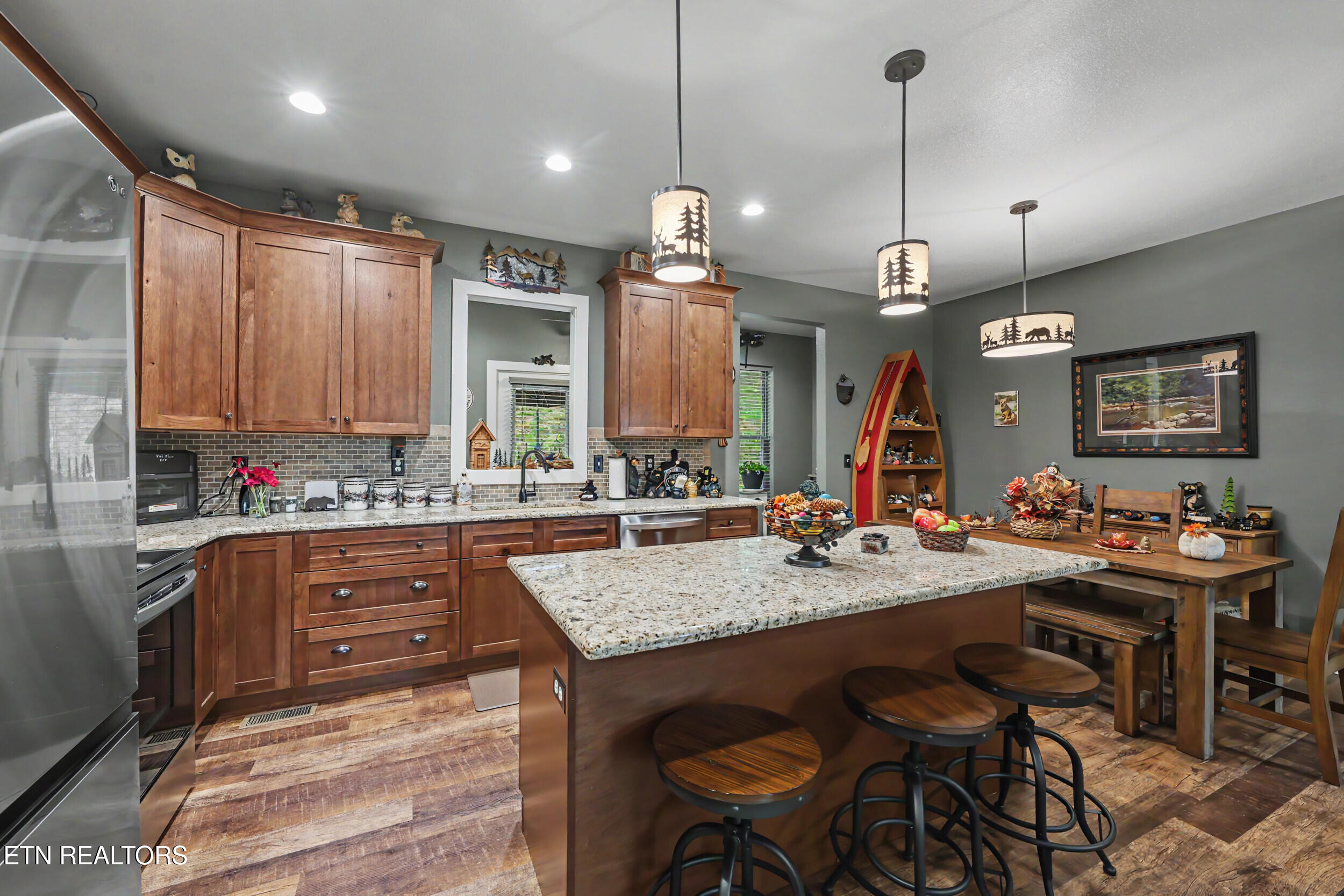 1016 Country Mountain Road Cosby TN 37722