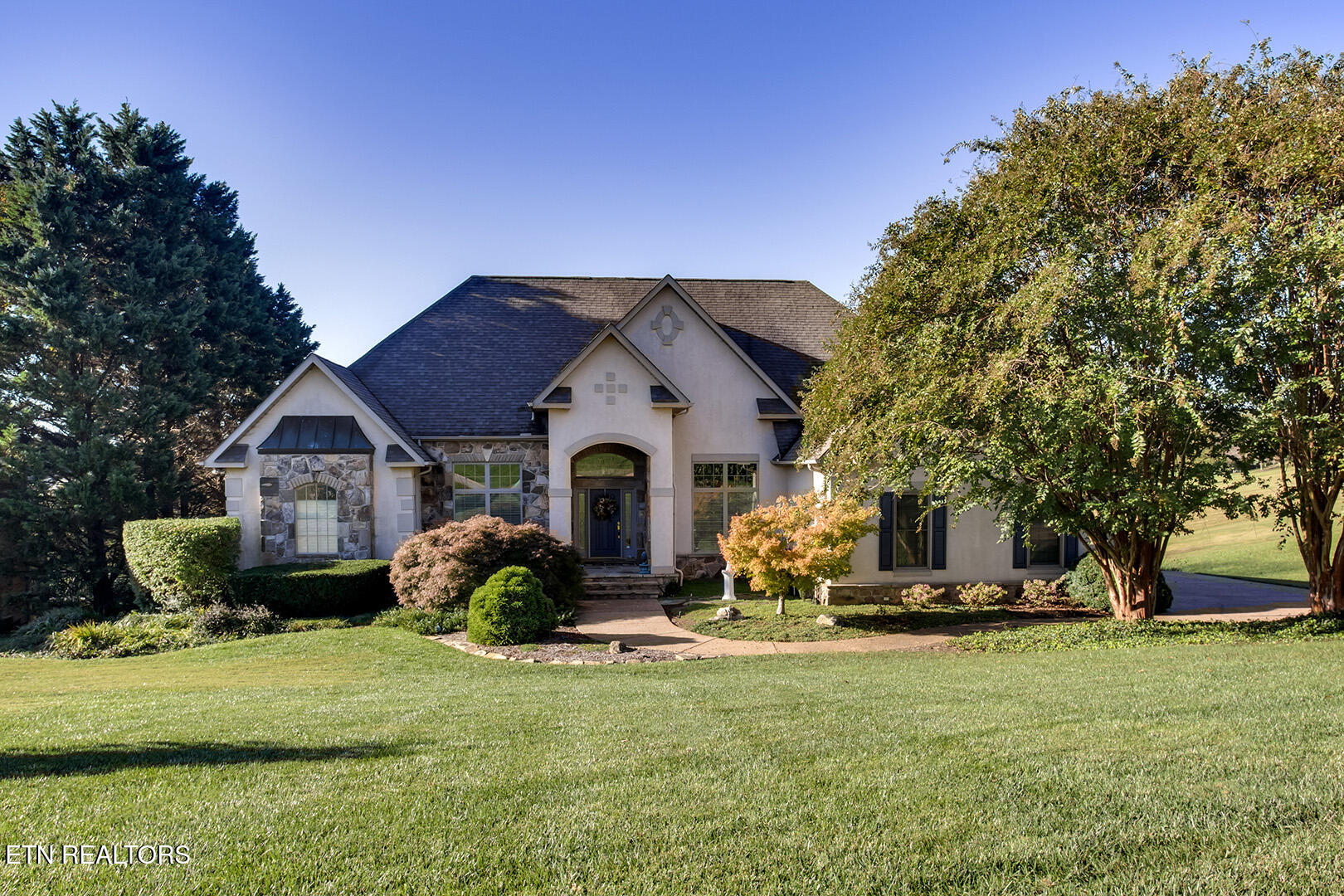 180 Gold Finch Lane Vonore TN 37885
